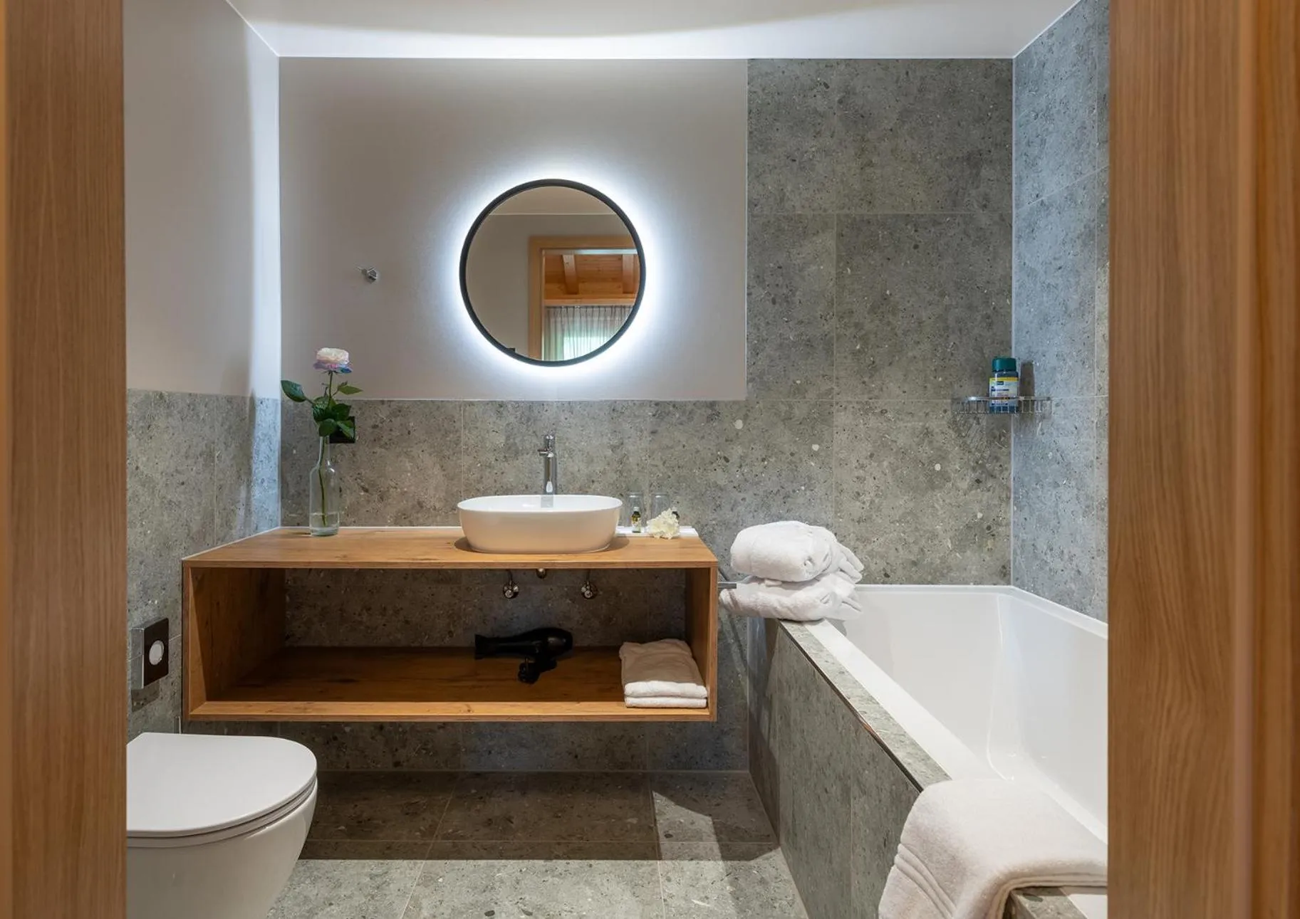 Toilet in Pradas Resort Brigels