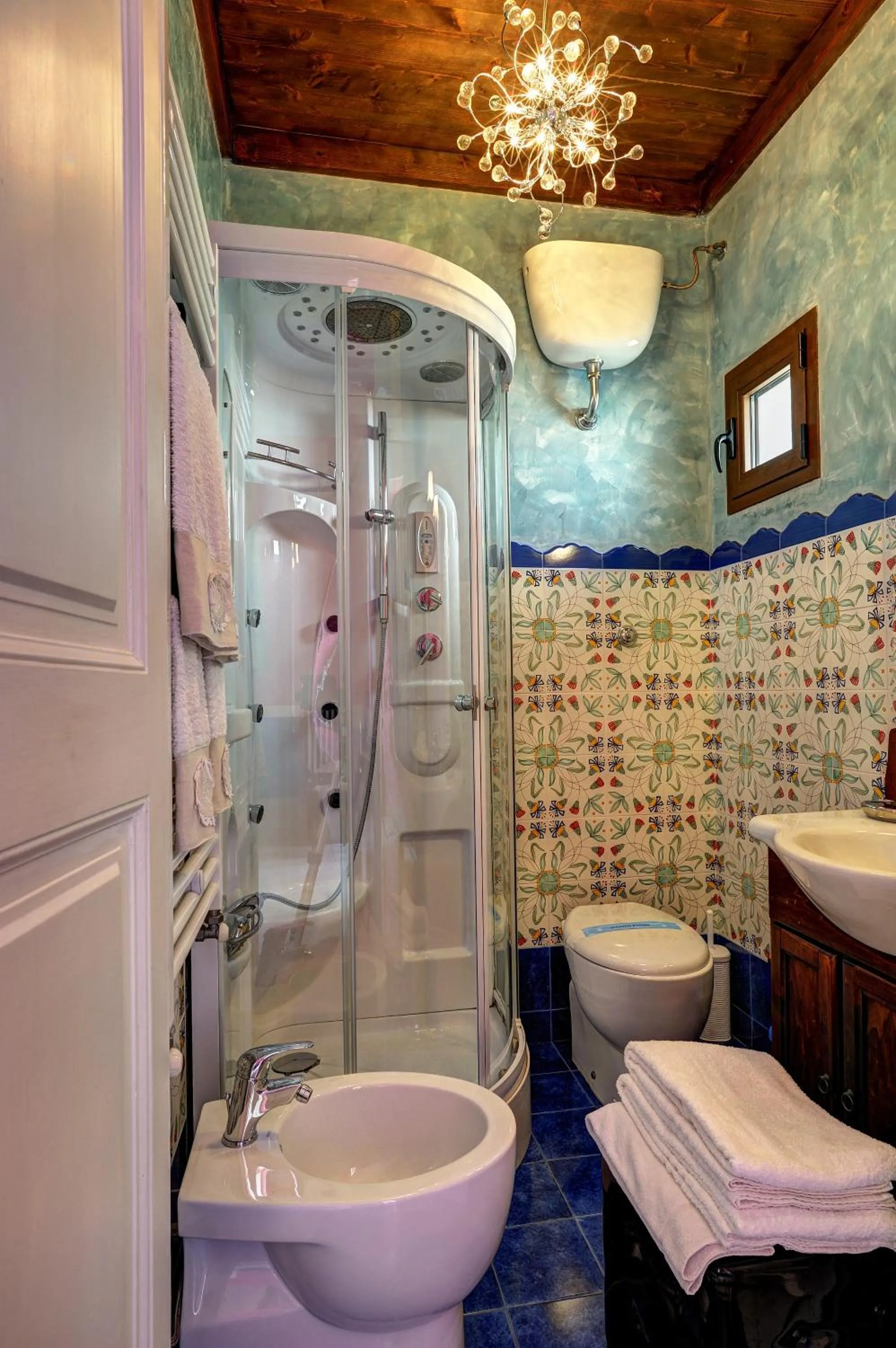 Bathroom in La Dimora Delle Rondini