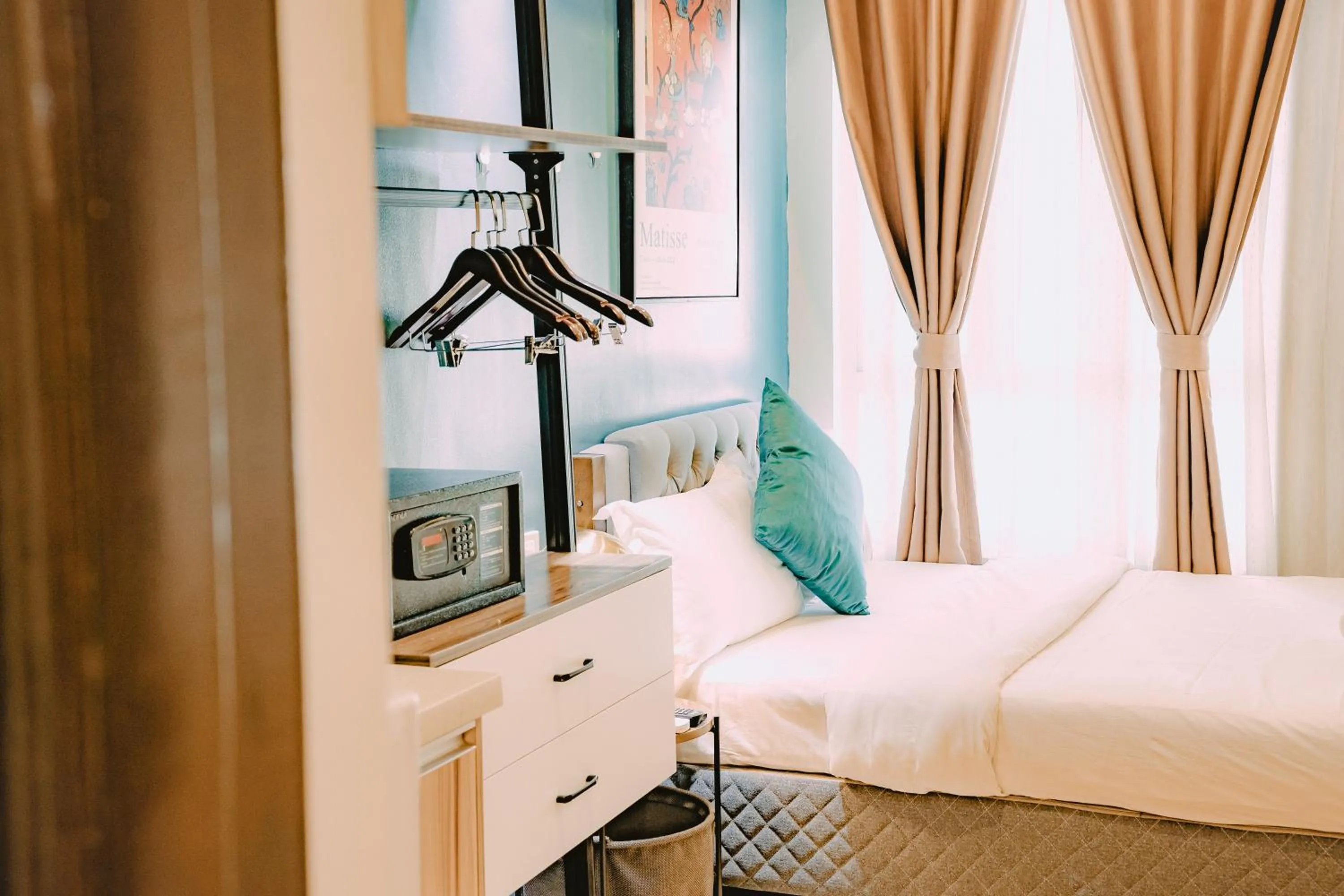 Bedroom, Bed in I Suites Hotel Malate