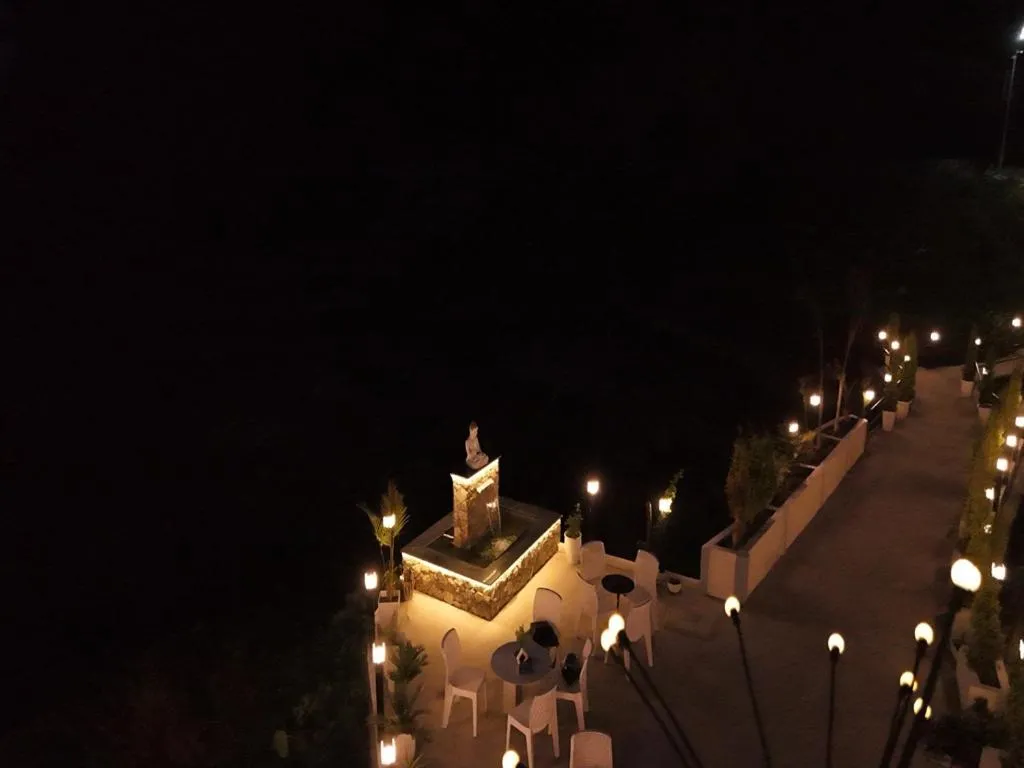 Night in Yashasvi Himalayan Resort