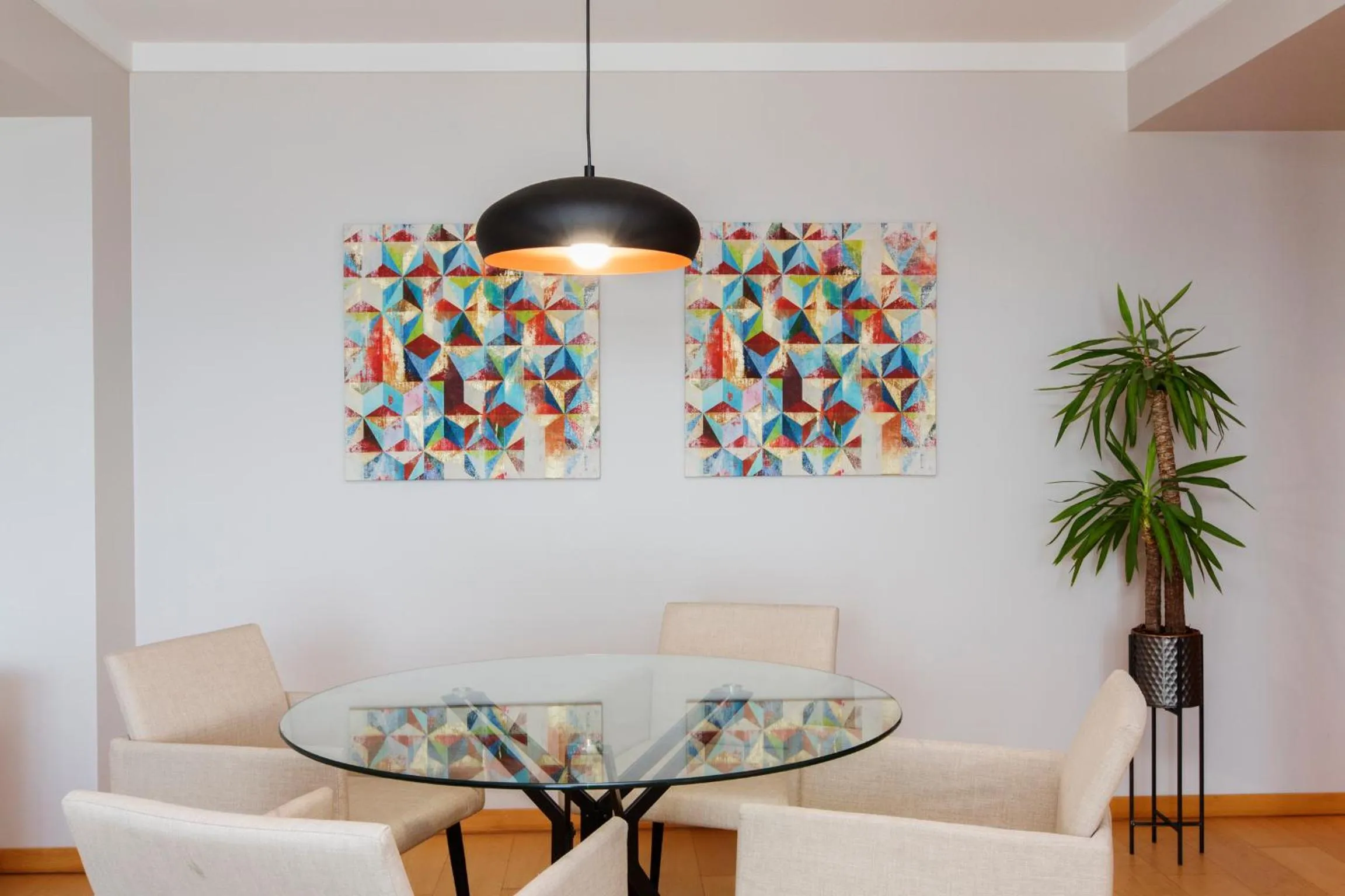 Dining area in Oriente 57 Apartments by APT IIN - Parque das Nações
