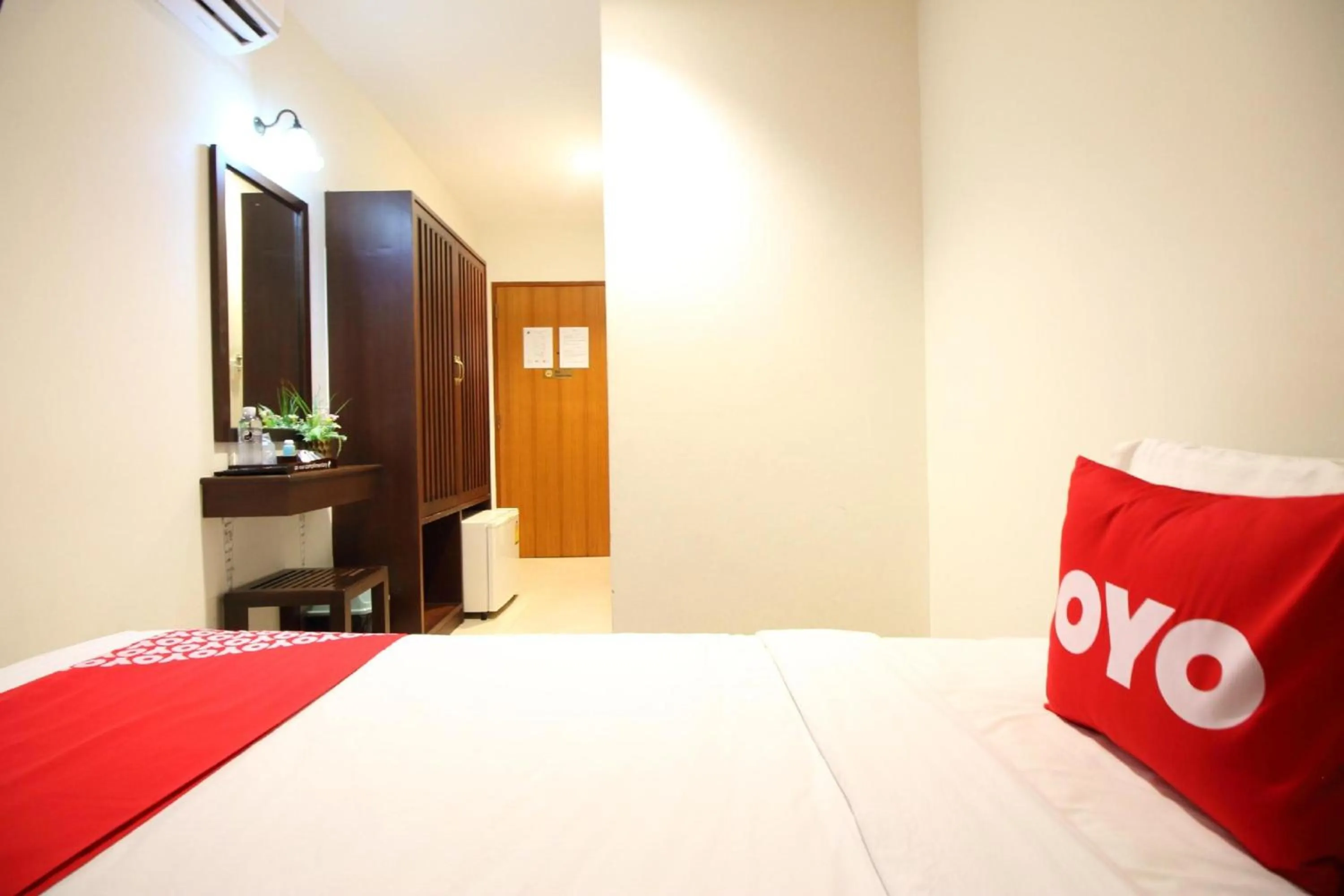 Bedroom, Bed in Super OYO 484 Pannee Residence Khaosan Sha Plus