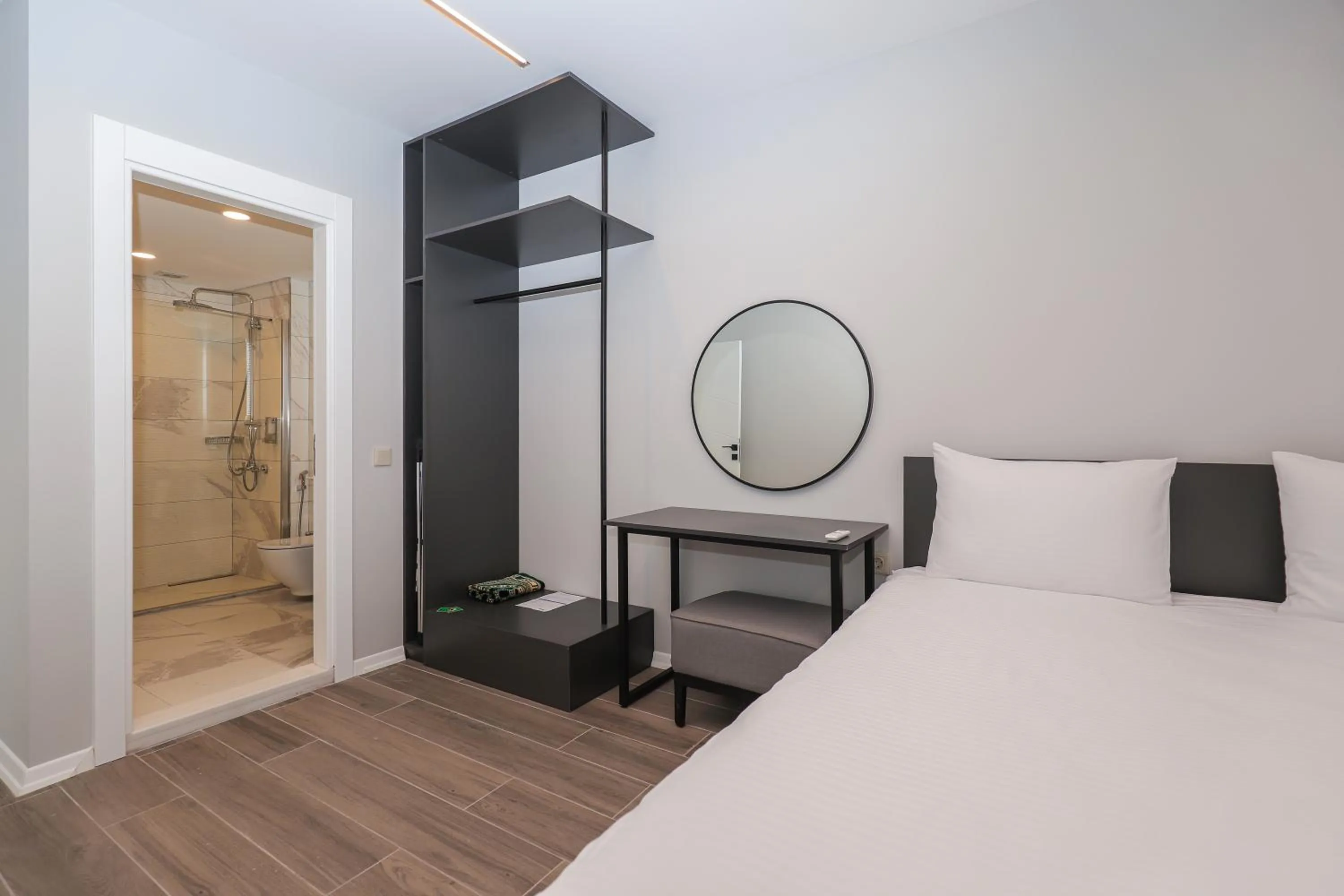 Bathroom, Bed in Sia Hotel Thermal & Spa