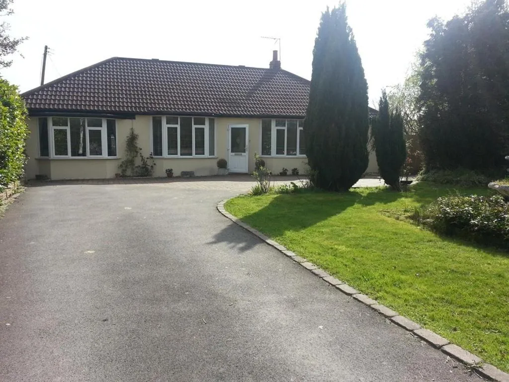 Property building in Beoley Lodge