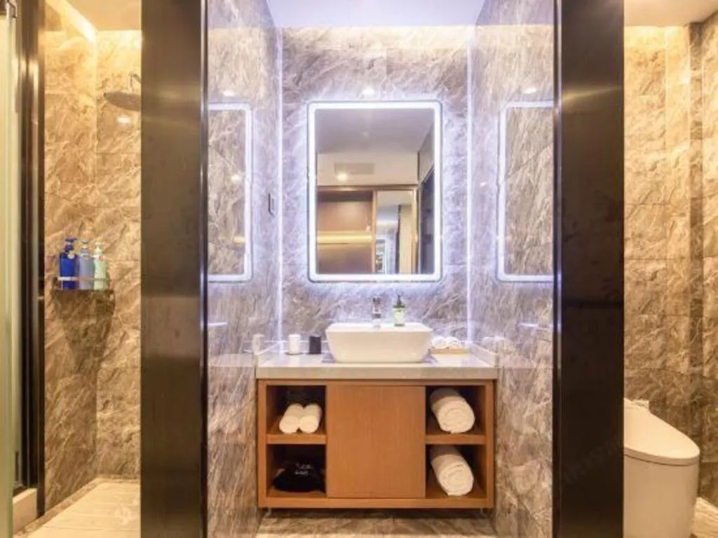 Hongqiao Pujue International Zhongshan Park Metro Station