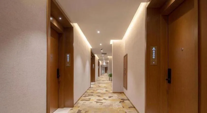 Hongqiao Pujue International Zhongshan Park Metro Station