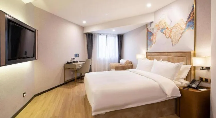 Bed in Hongqiao Pujue International Zhongshan Park Metro Station