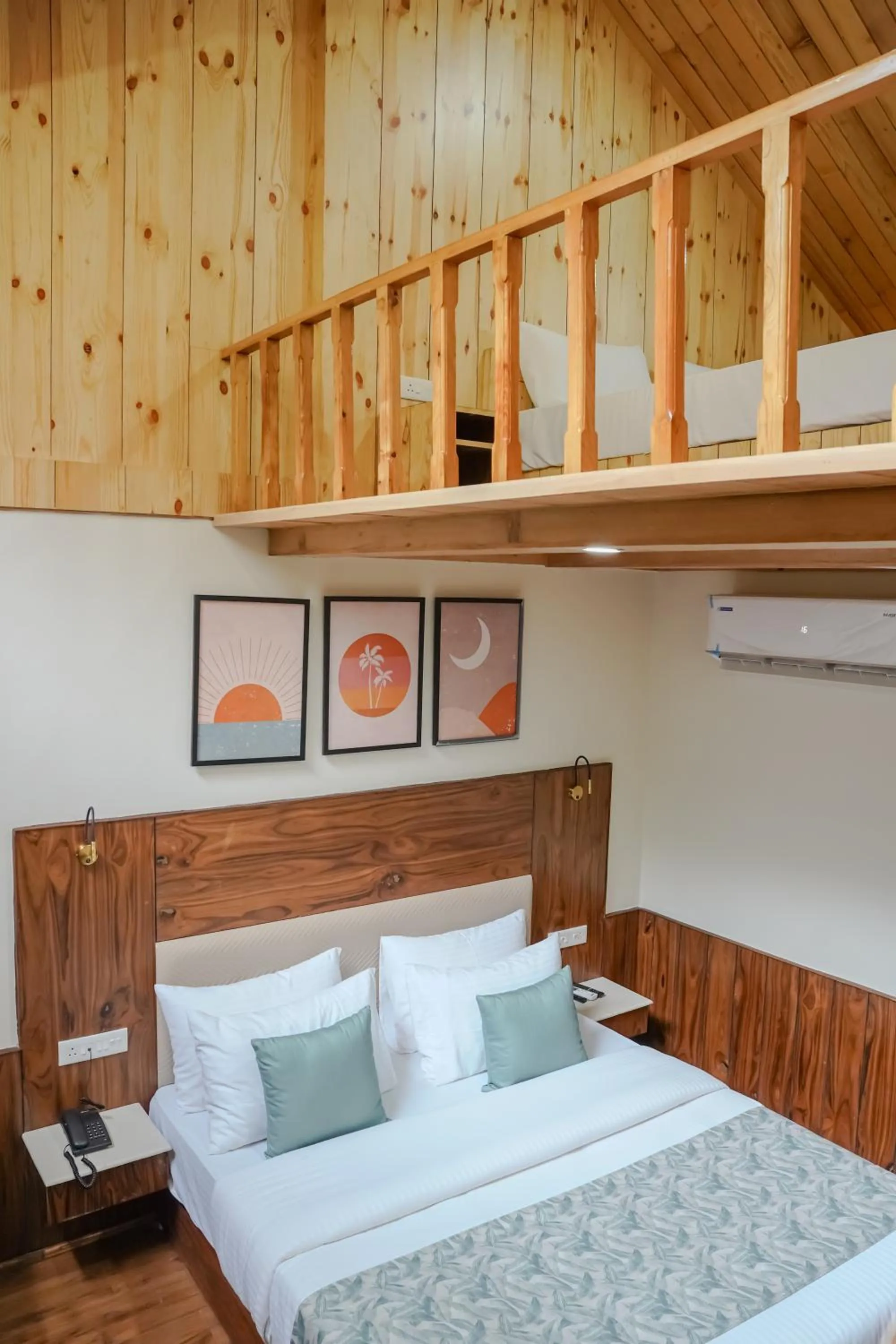 Bed in North Deodar Resort, Kasol