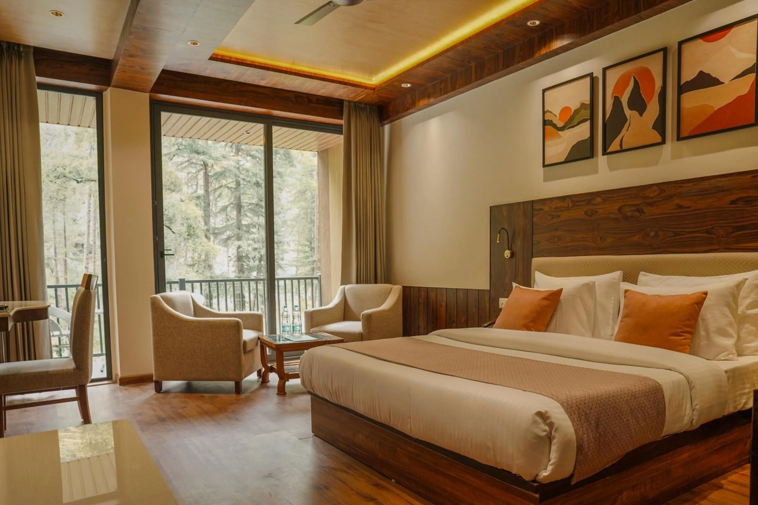 Living room, Bed in North Deodar Resort, Kasol