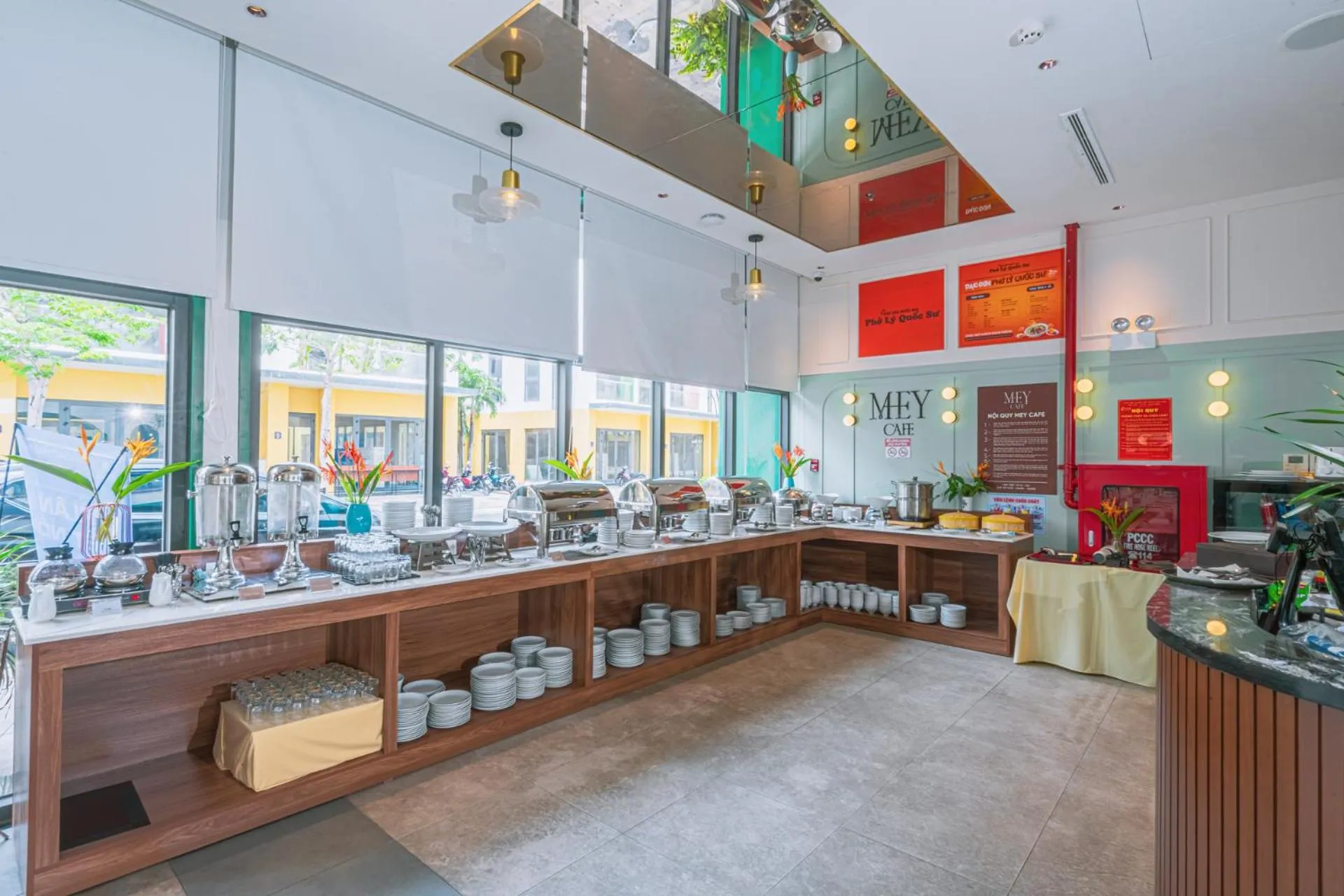 Restaurant/places to eat in Mey Mansion Hotel Phu Quoc