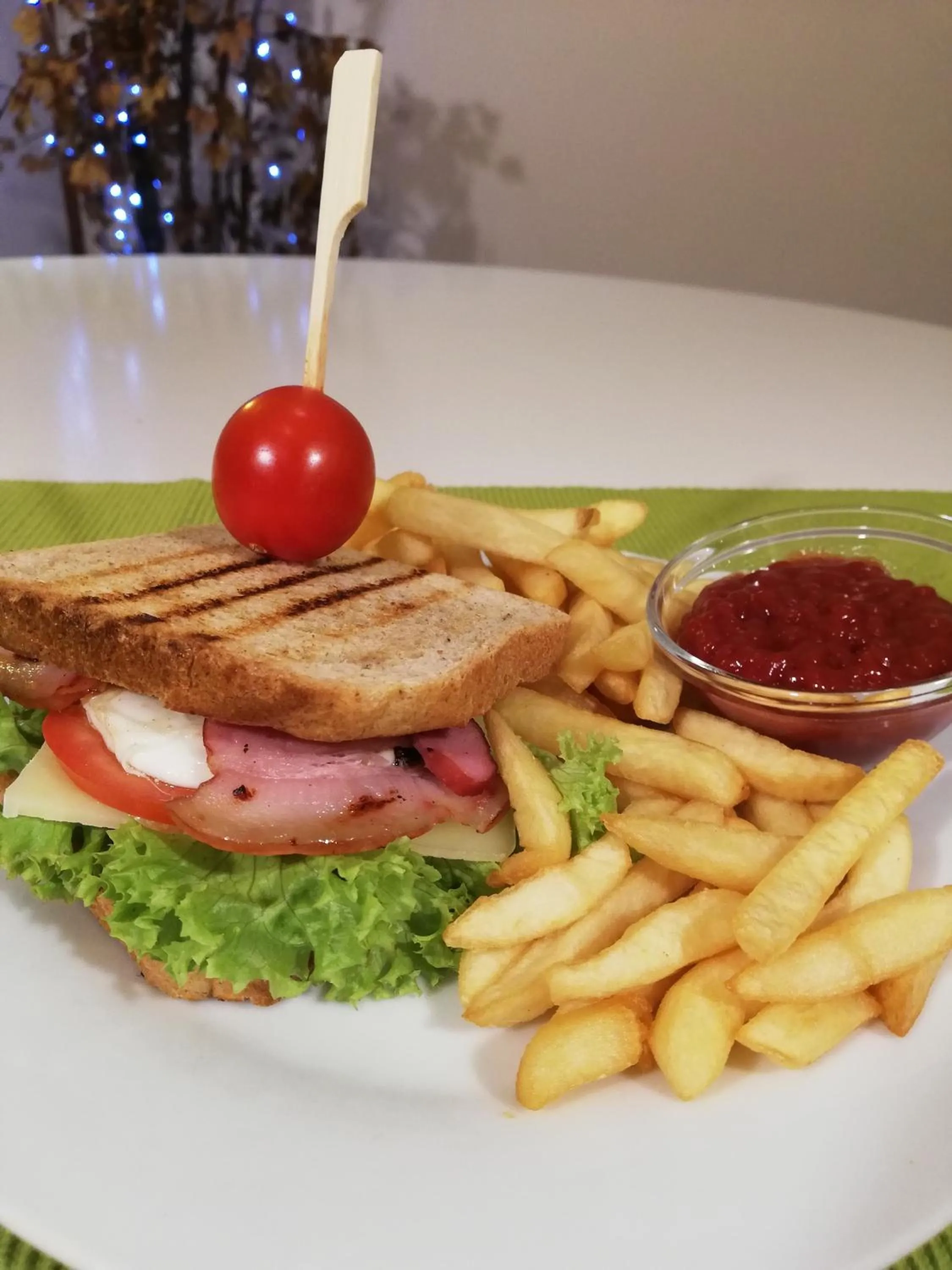 Breakfast in Pensiunea Happy Inn