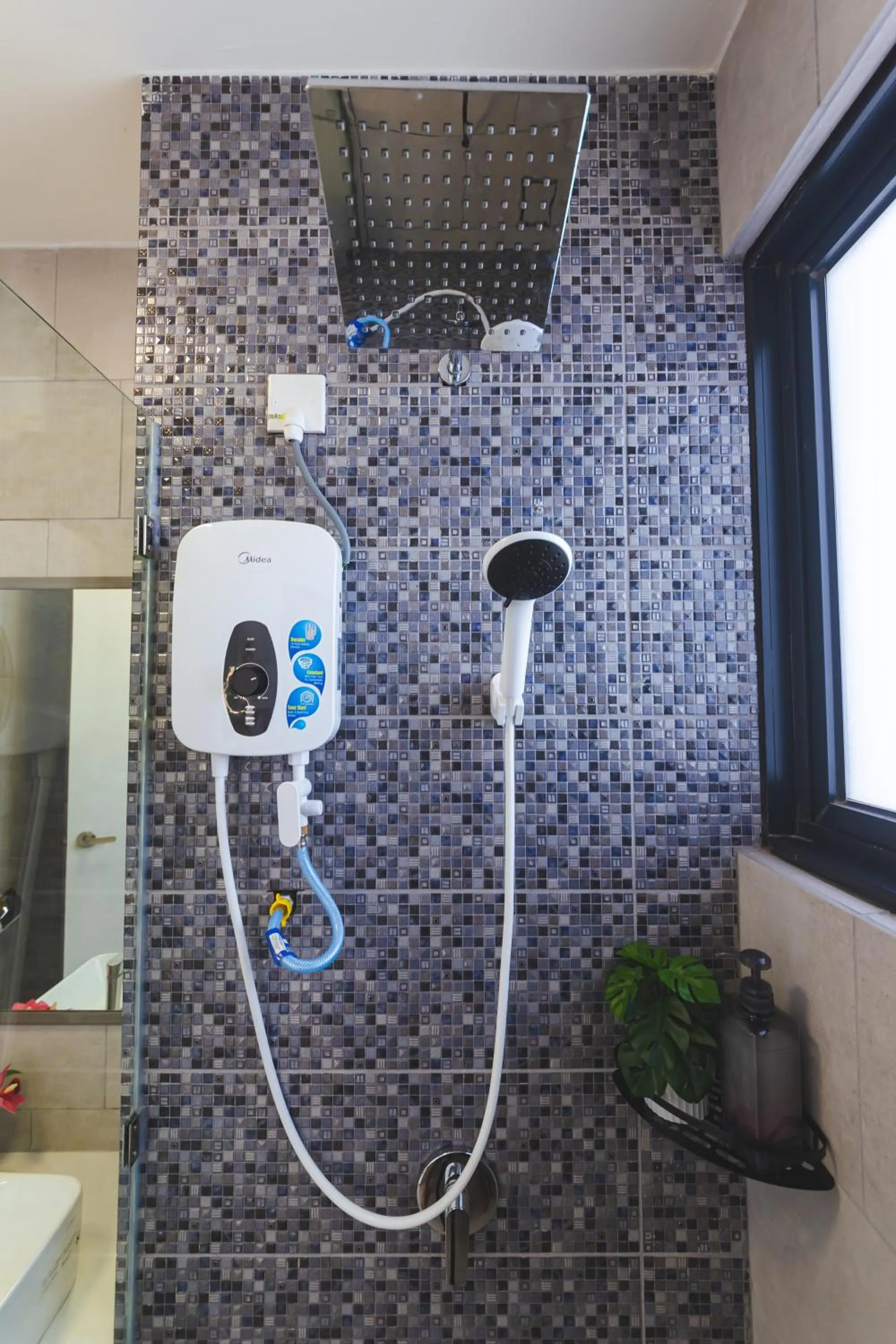 5StarPanda Seaview Suites at The Shore Kota Kinabalu