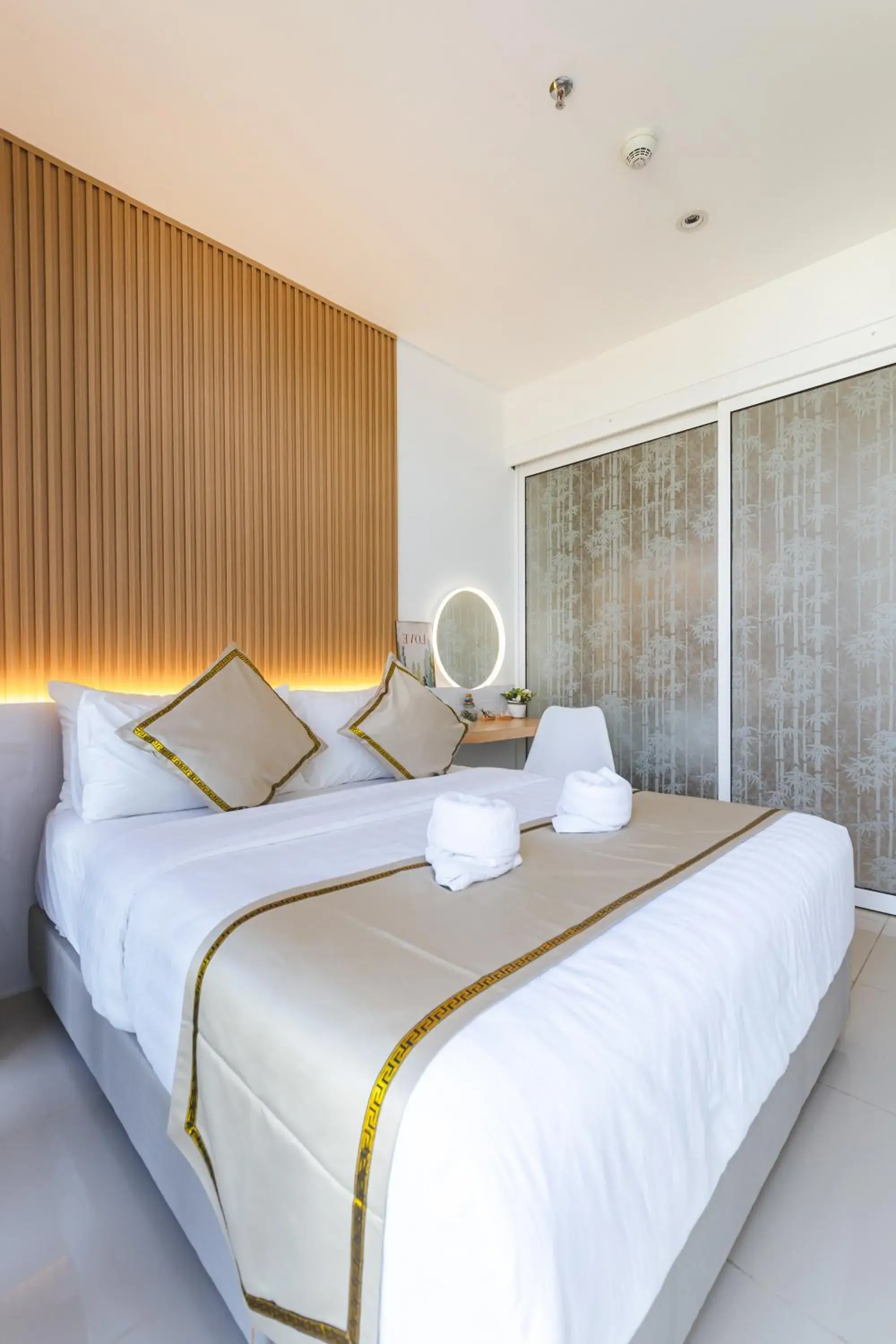 Suite with City View in 5StarPanda Seaview Suites at The Shore Kota Kinabalu Suite with City View in 5StarPanda Seaview Suites at The Shore Kota Kinabalu