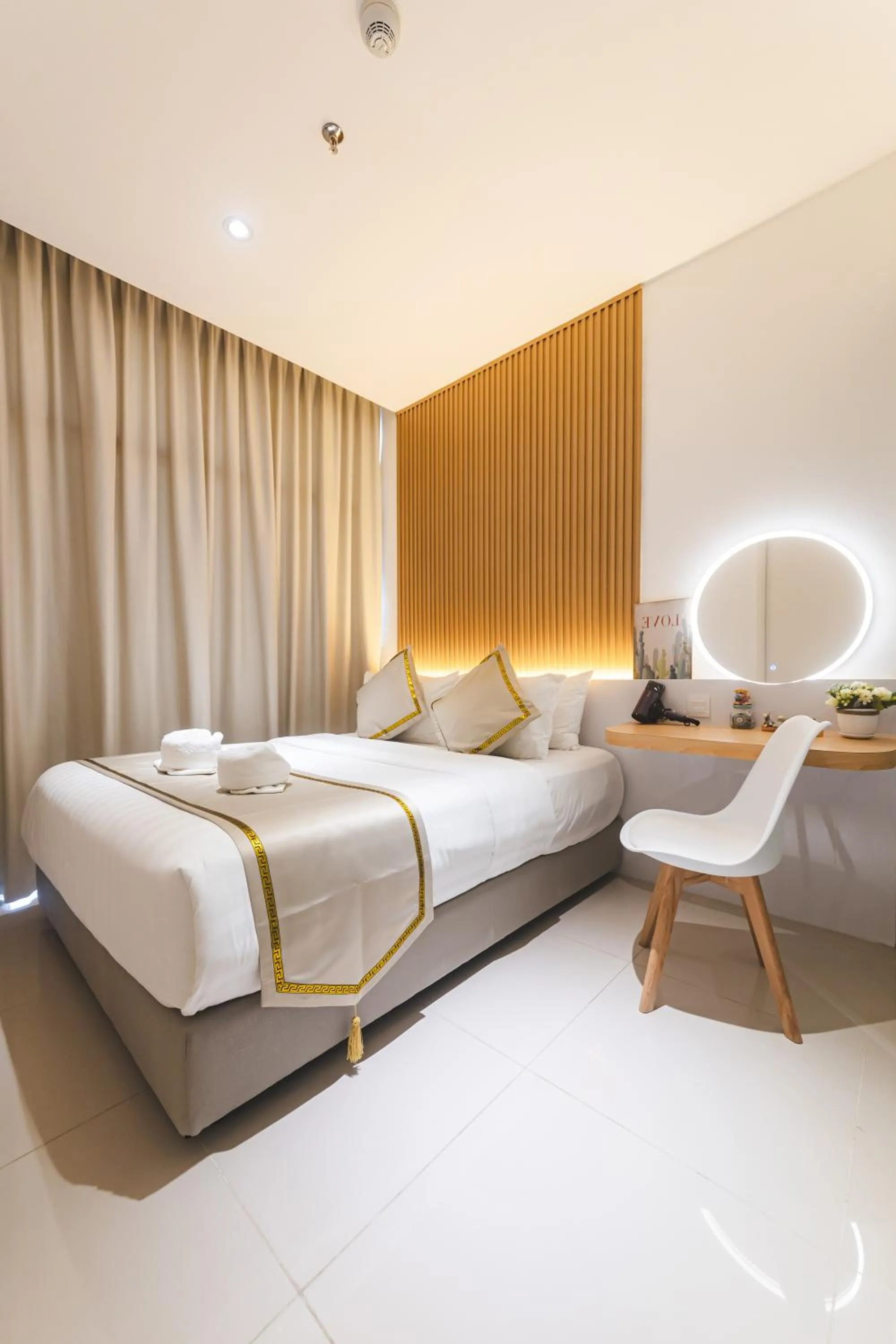 Bed in 5StarPanda Seaview Suites at The Shore Kota Kinabalu