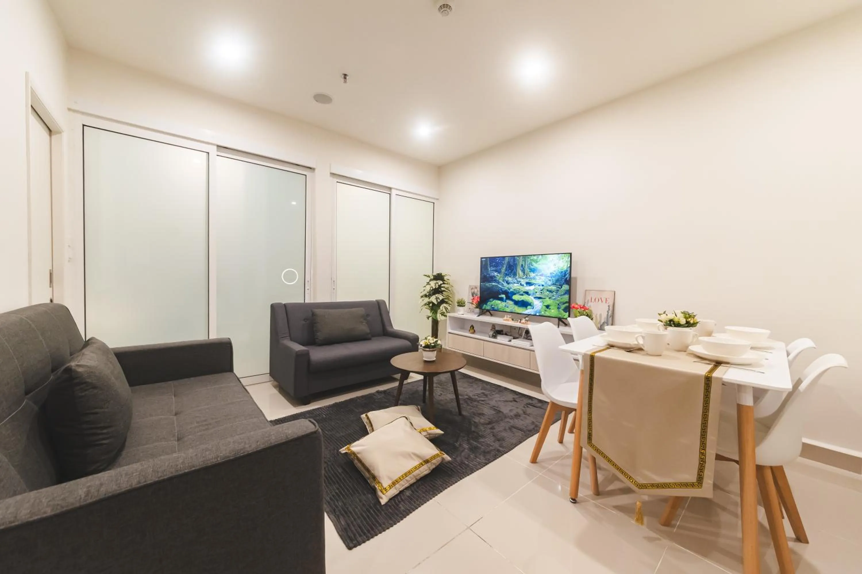 5StarPanda Seaview Suites at The Shore Kota Kinabalu