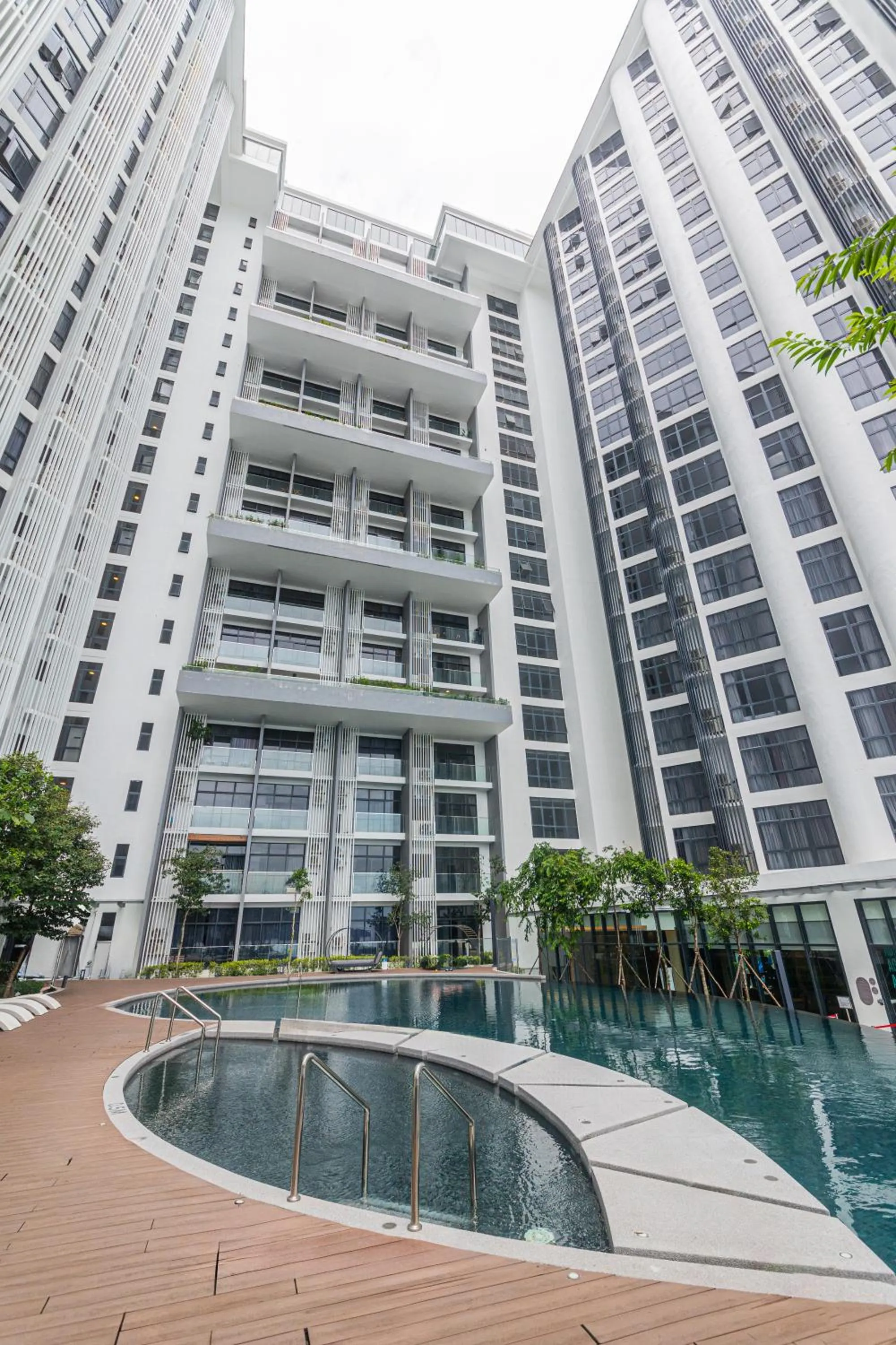 Swimming pool in 5StarPanda Seaview Suites at The Shore Kota Kinabalu