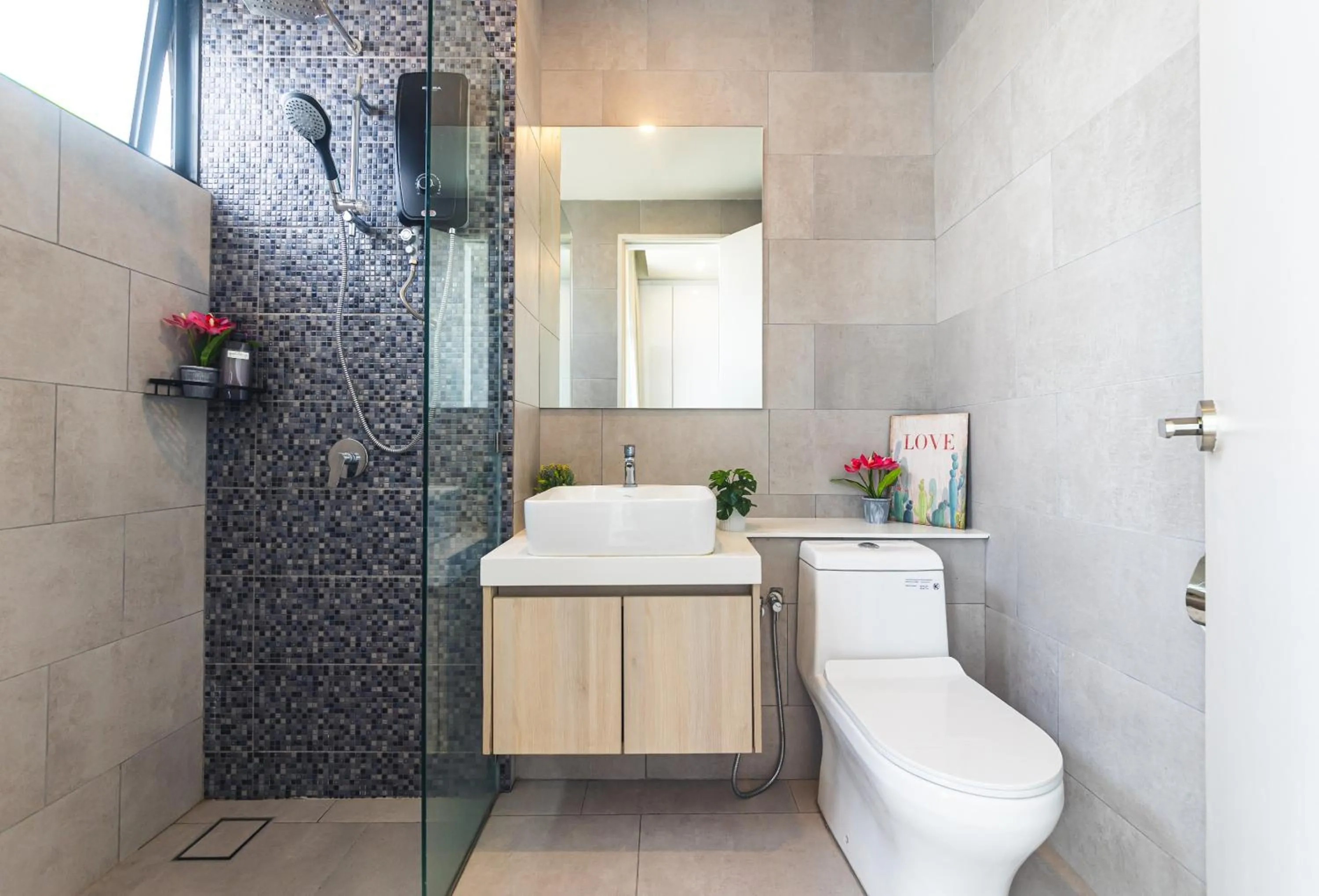 5StarPanda Seaview Suites at The Shore Kota Kinabalu