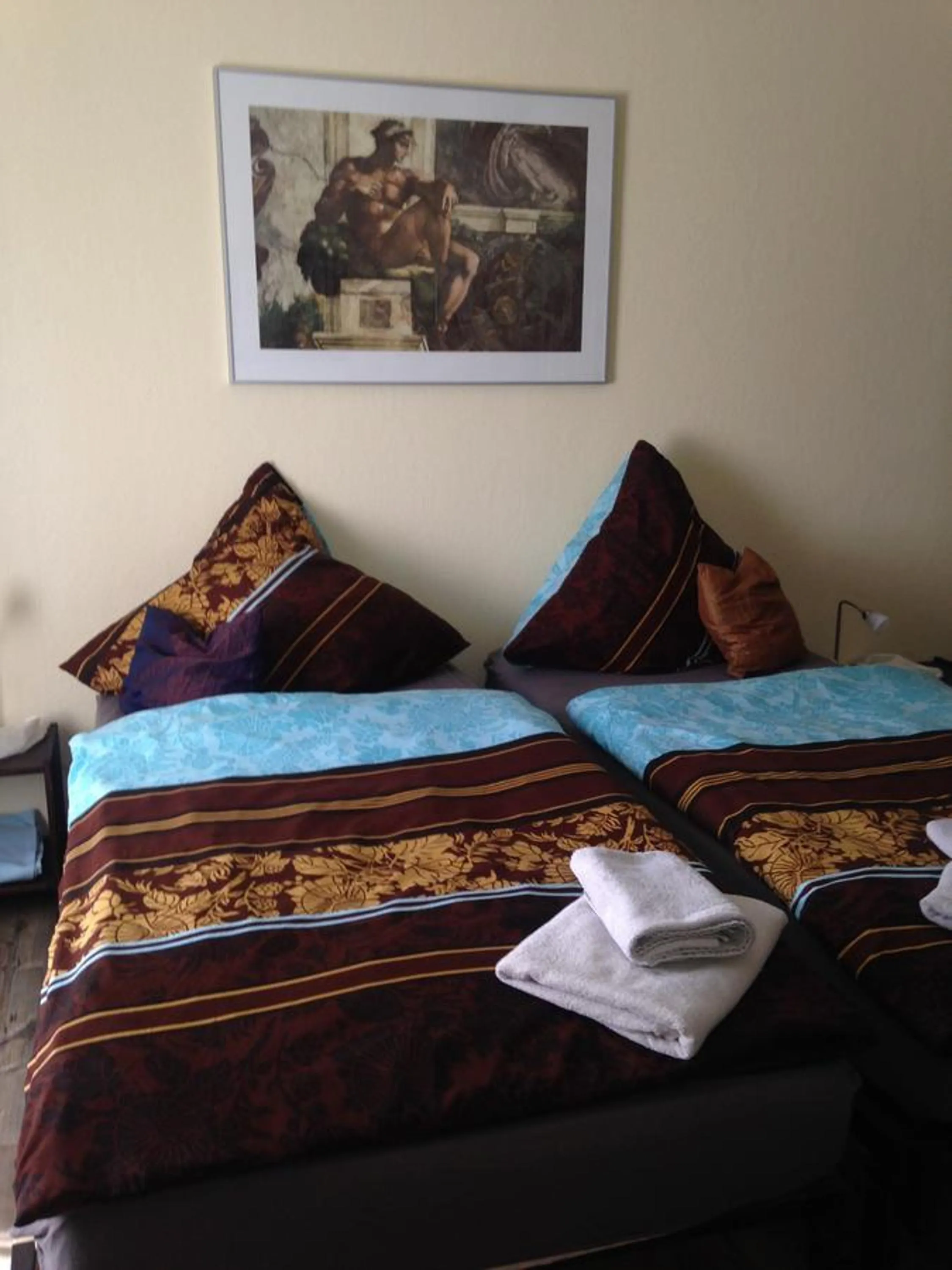 Double Room with Private External Bathroom - single occupancy in Haus Silbertal