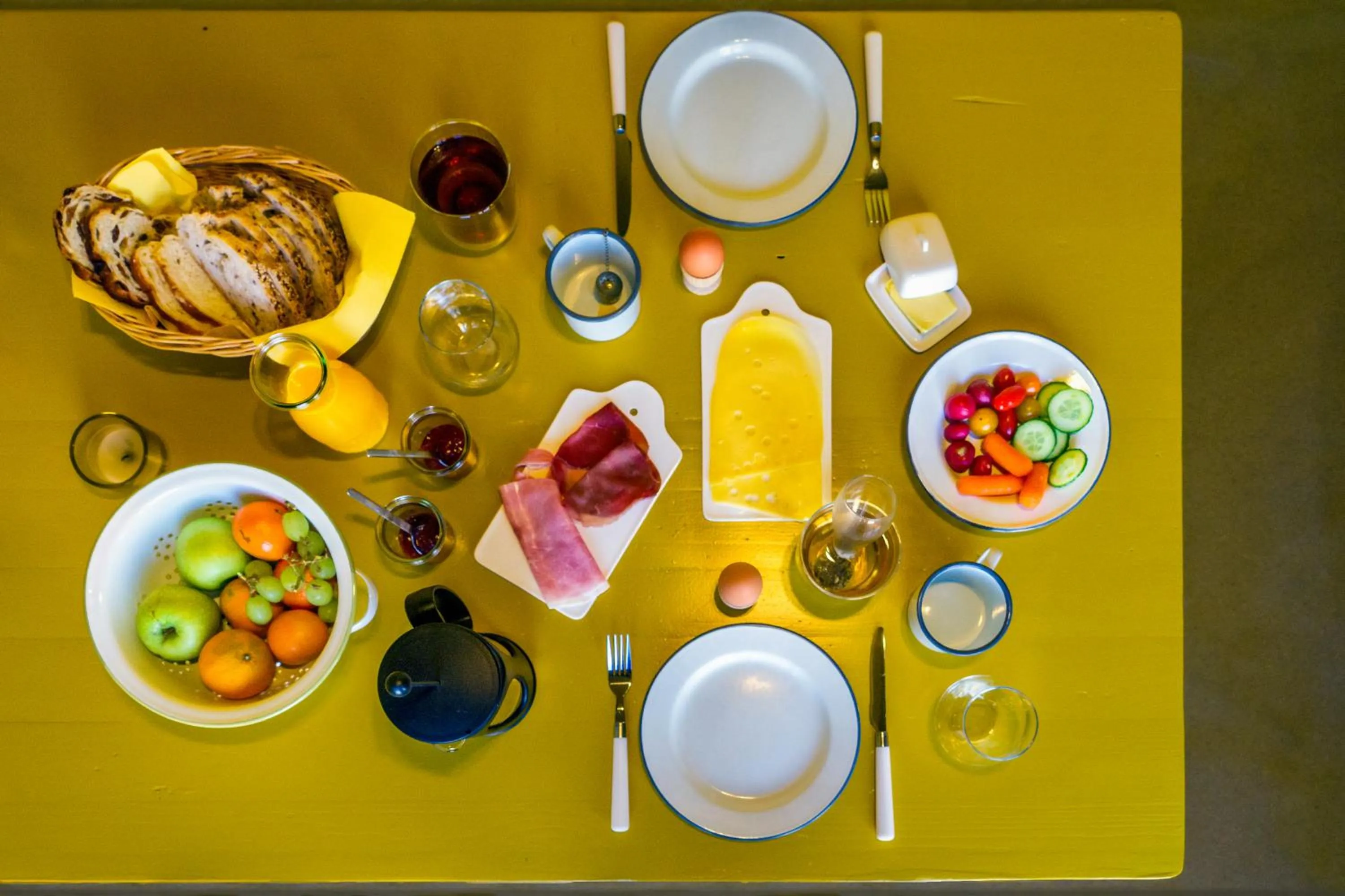 Food and drinks in De Kemp B&B & Studio's