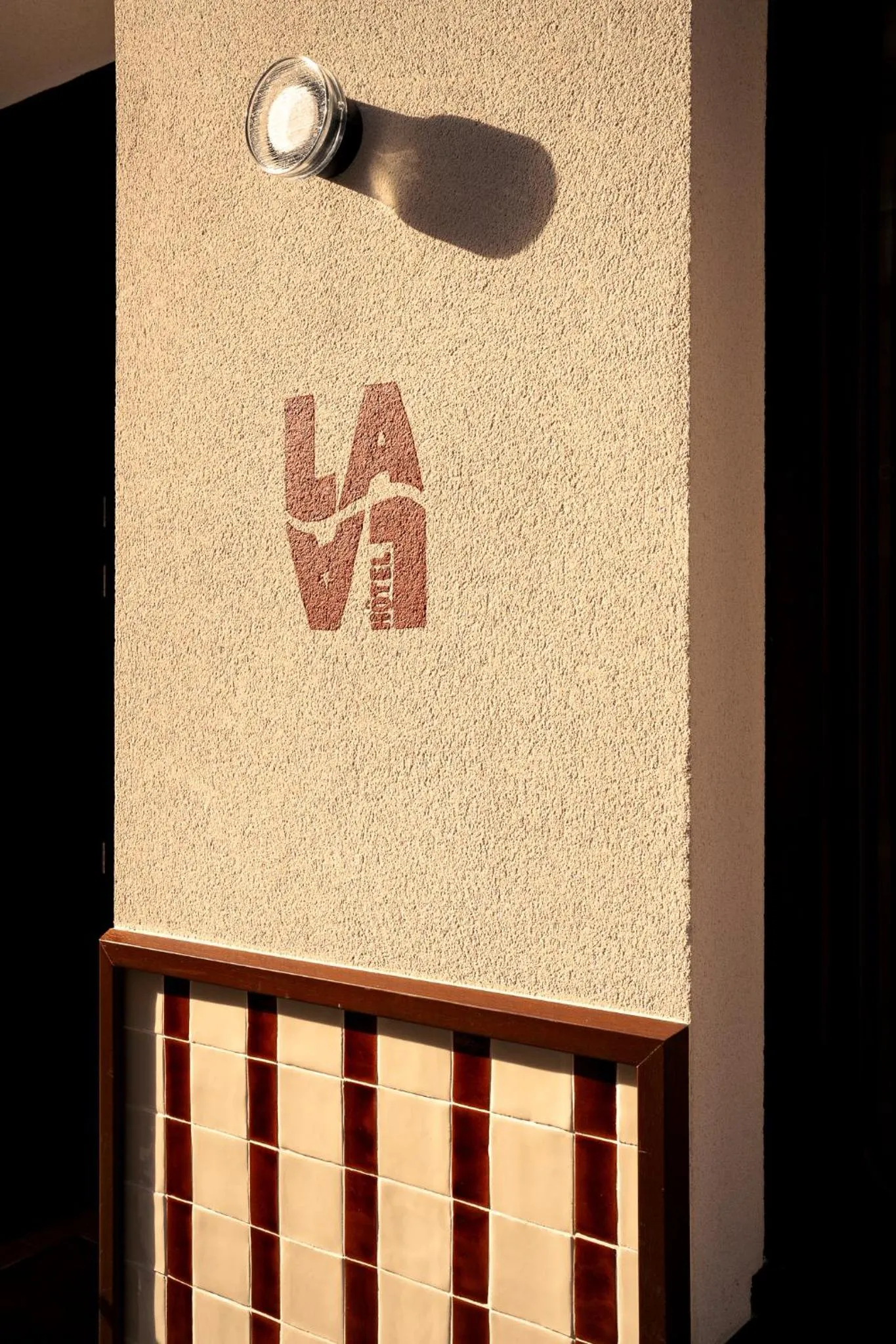 Property building in LALA Hôtel