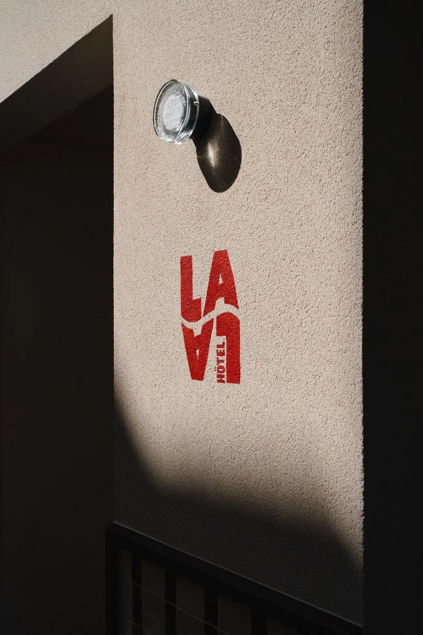 Property building in LALA Hôtel