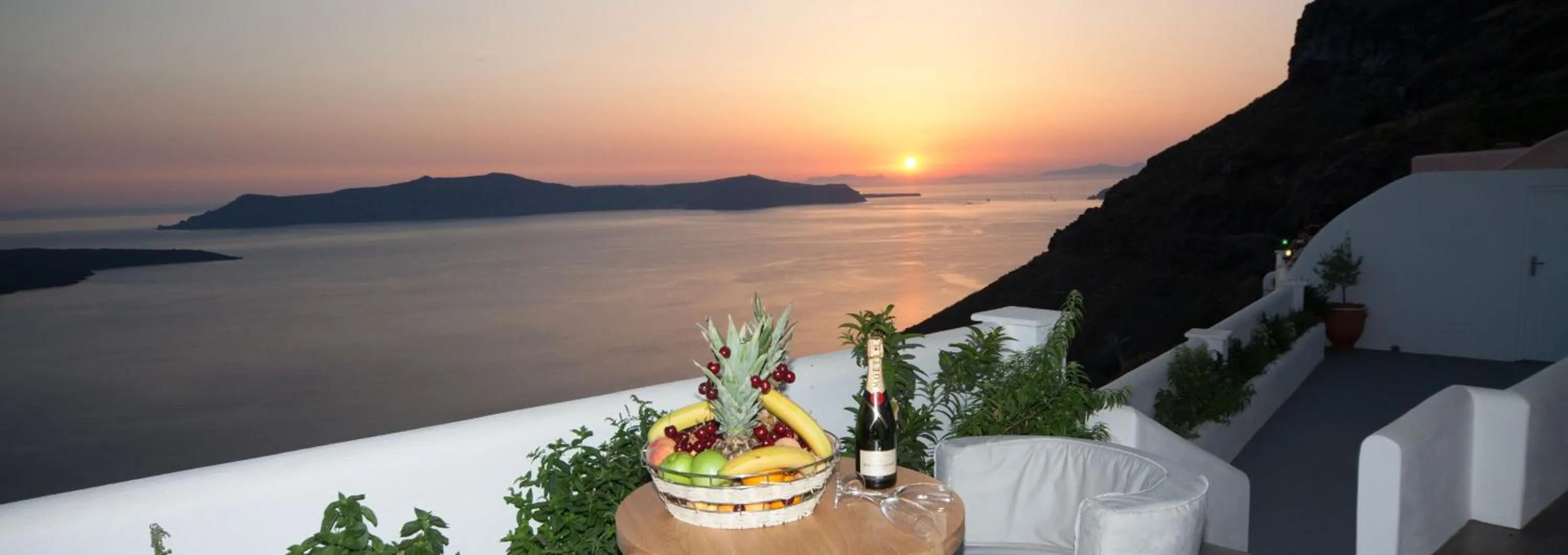 Natural landscape in Fanari Vista Suites