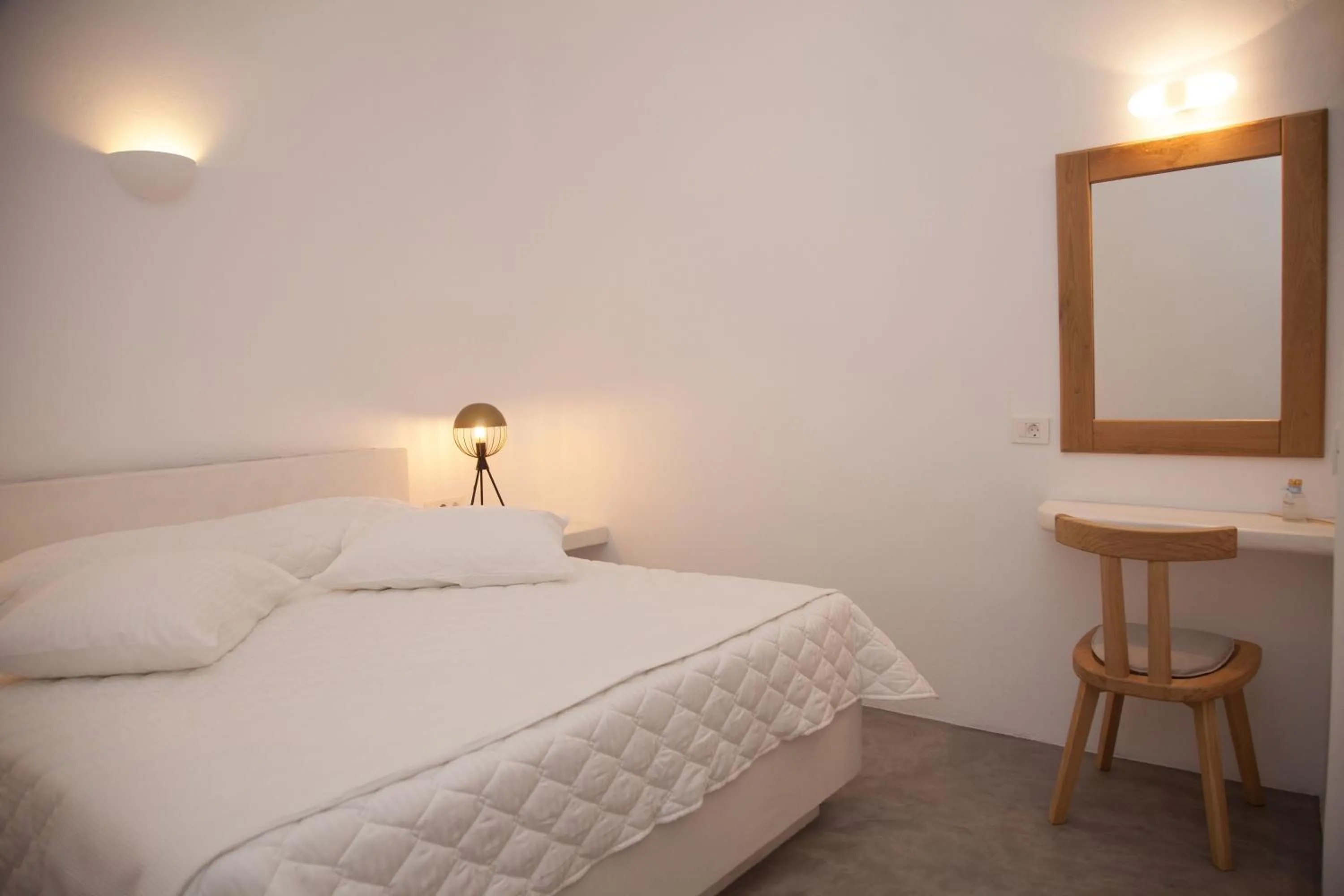 Bed in Fanari Vista Suites