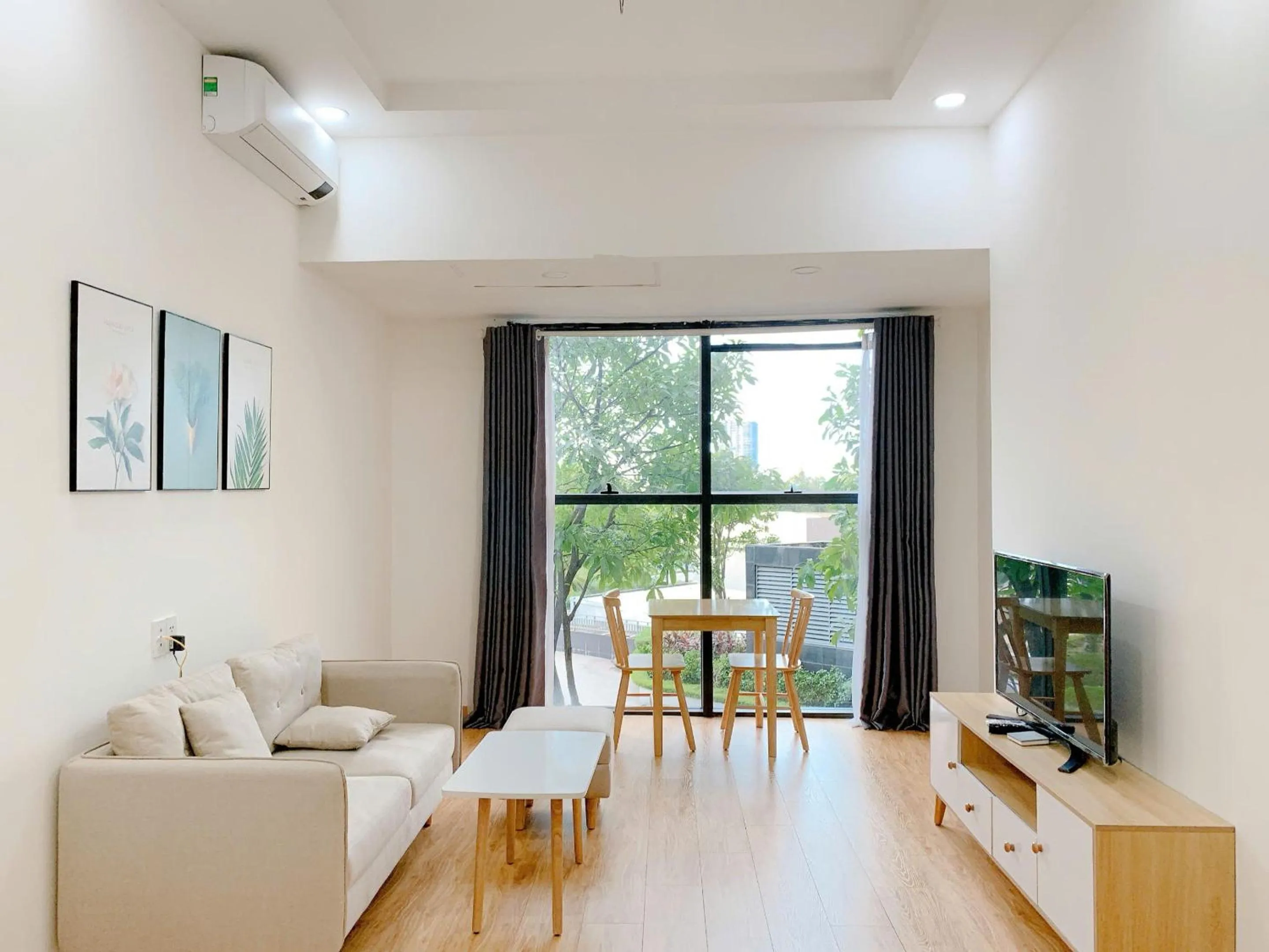 TV and multimedia in The Sun Avenue Serviced Apartment
