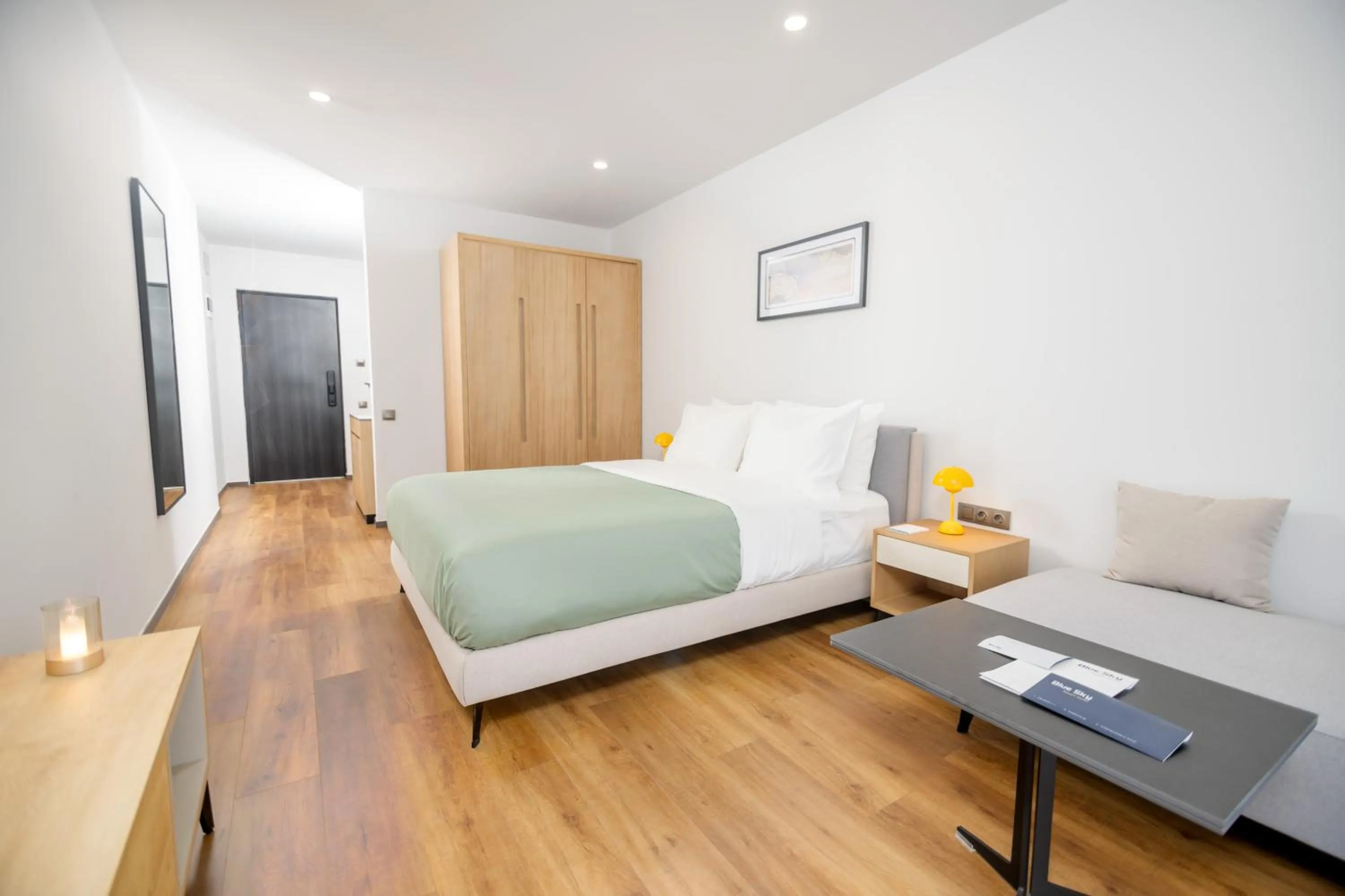 Bed in Blue Sky Apart-Hotel Batumi