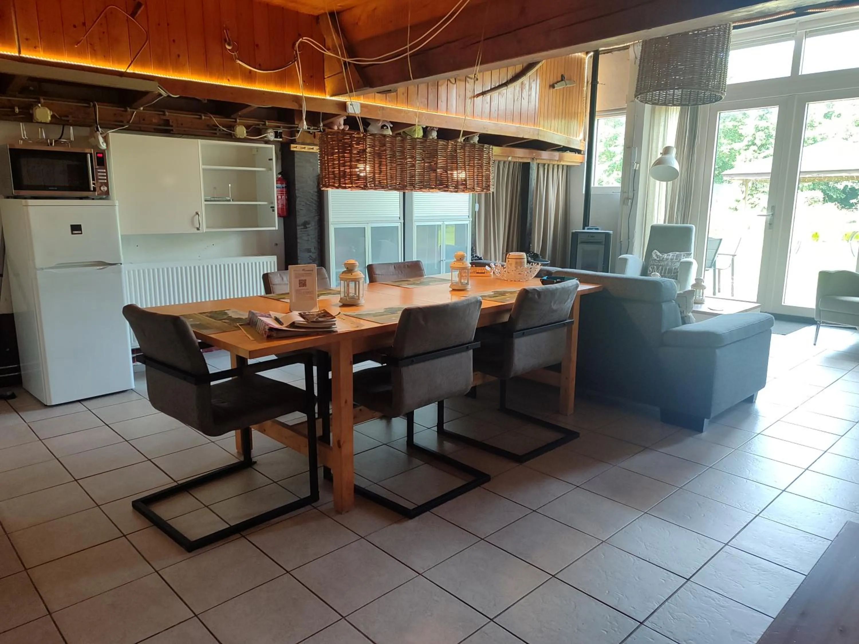 Dining area in B&B Verwoldsehof 'Op de deel'