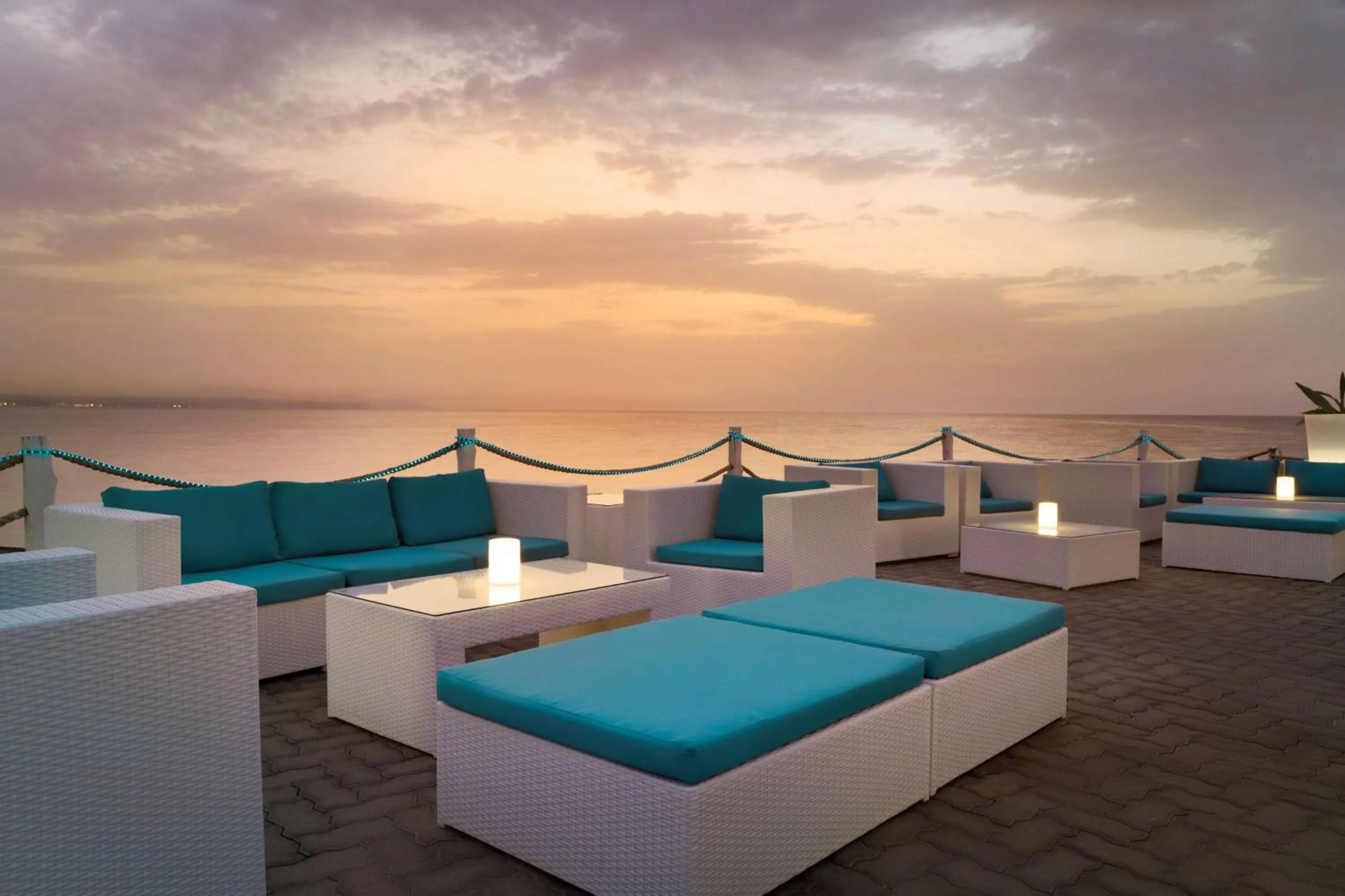 Lounge or bar in Djibouti Palace Kempinski