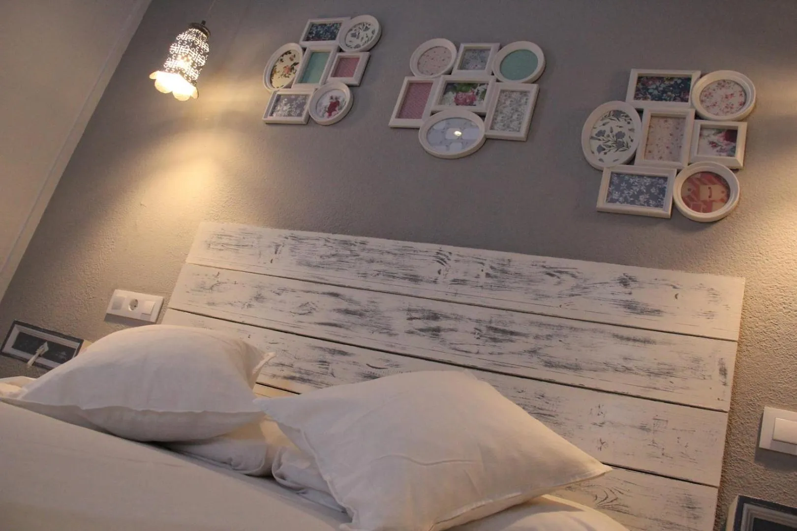 Bed in Oasis Backpackers' Toledo