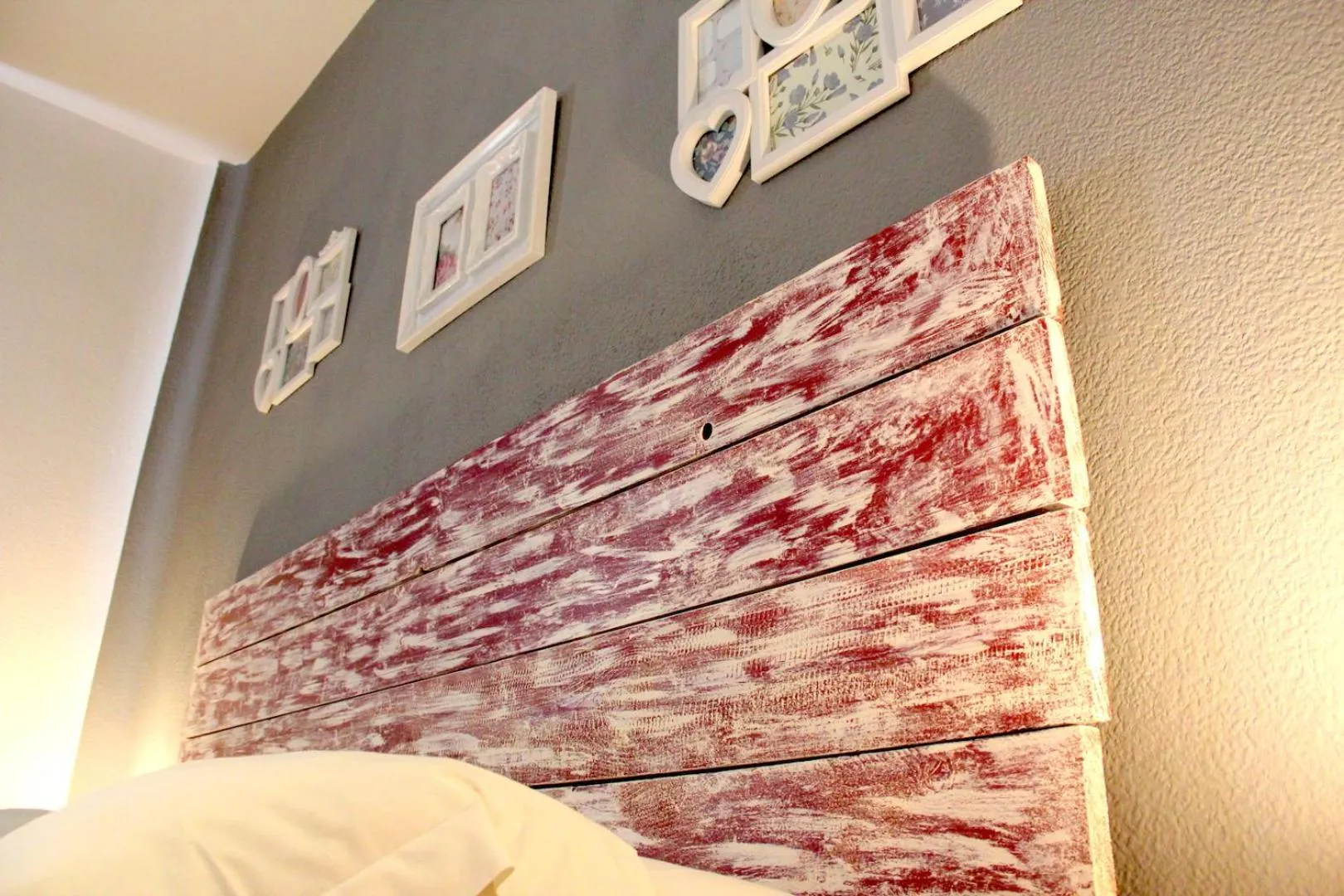 Bed in Oasis Backpackers' Toledo