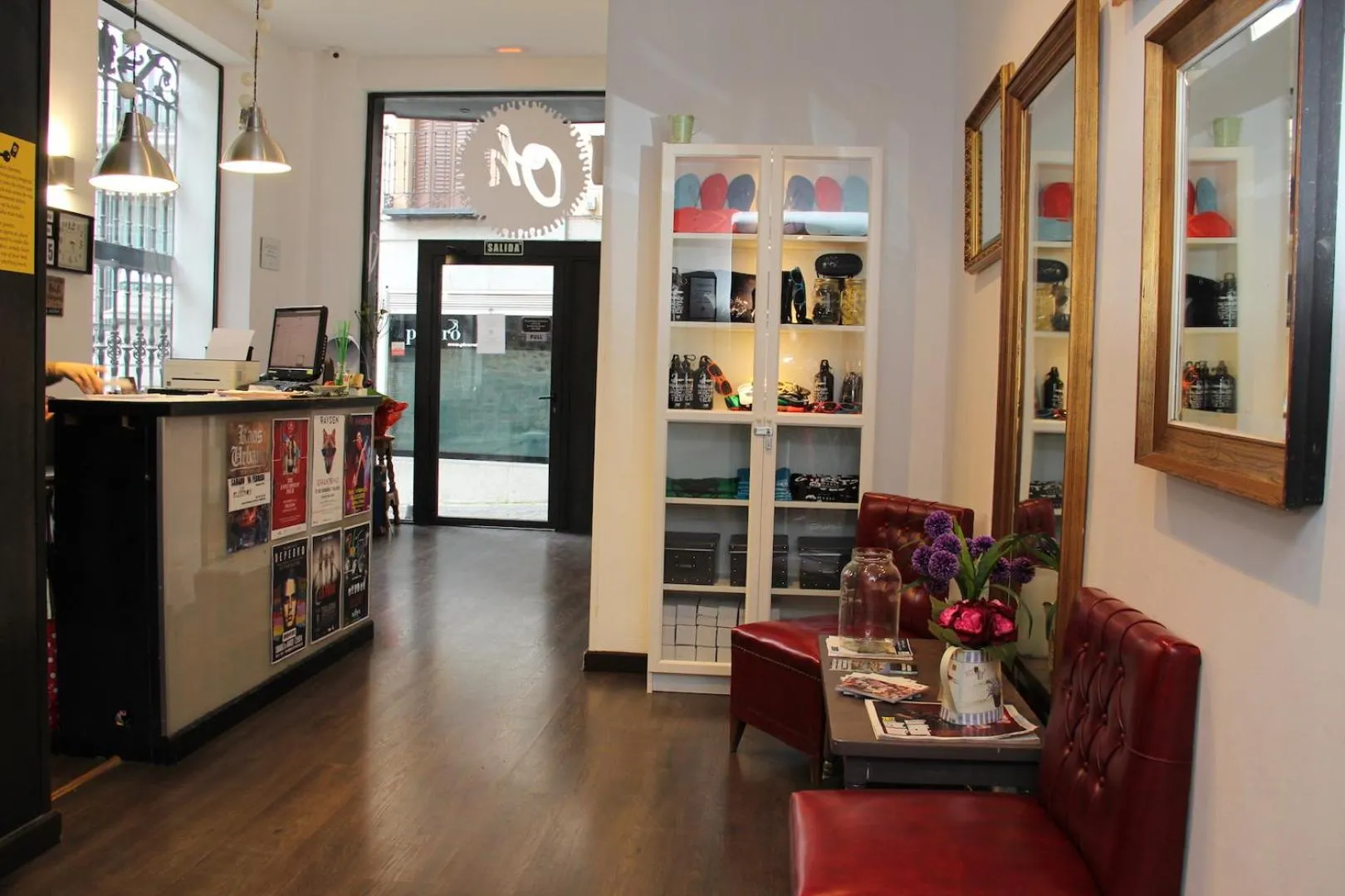 Lobby or reception in Oasis Backpackers' Toledo