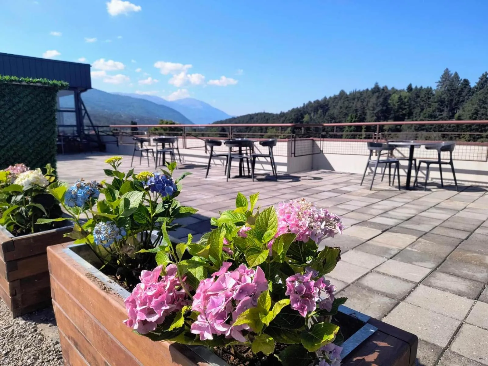 Property building in Park Lakeside Ohrid