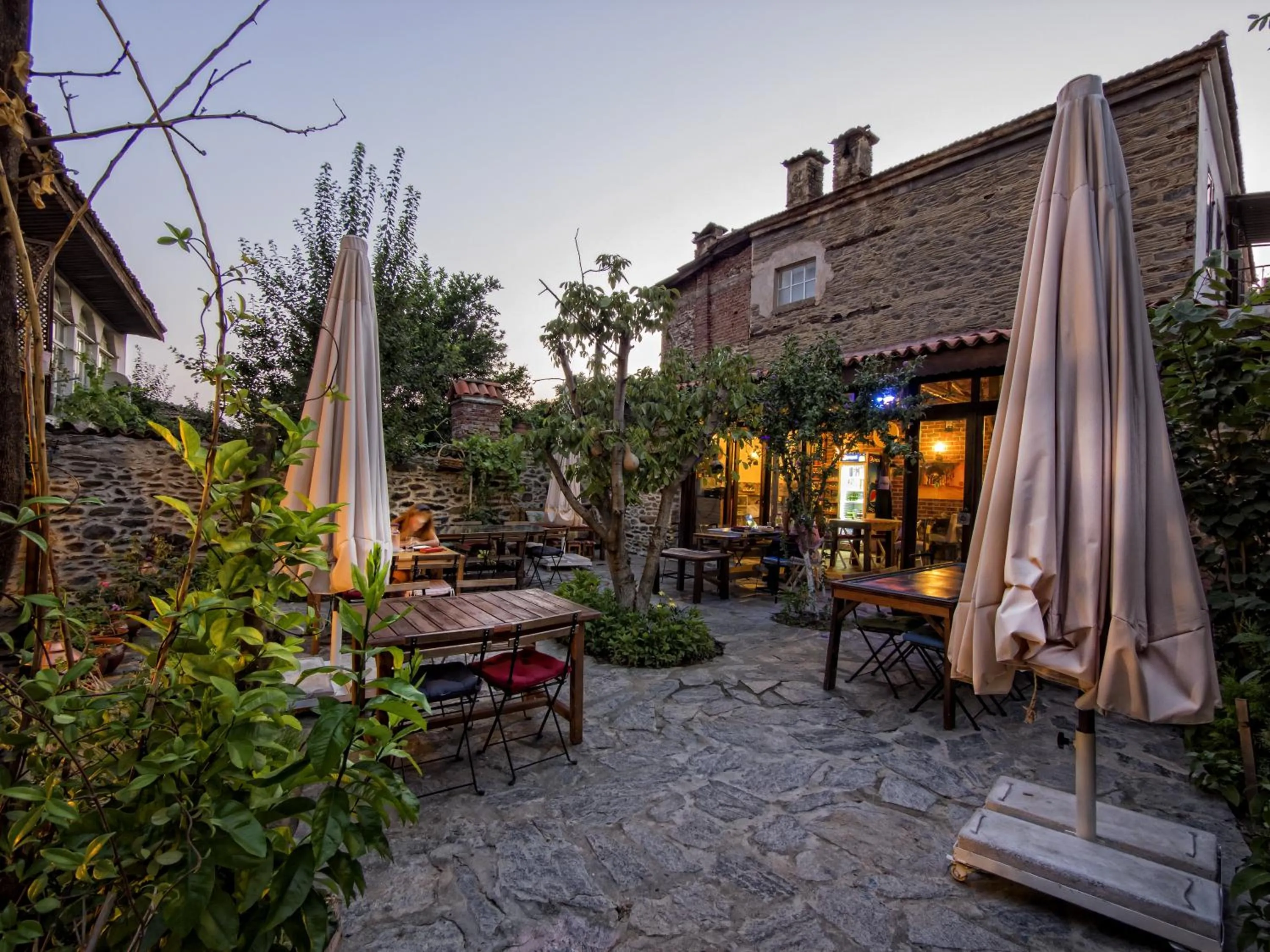 Garden in Birgi Hotel Saliha Hanim Tas Konak