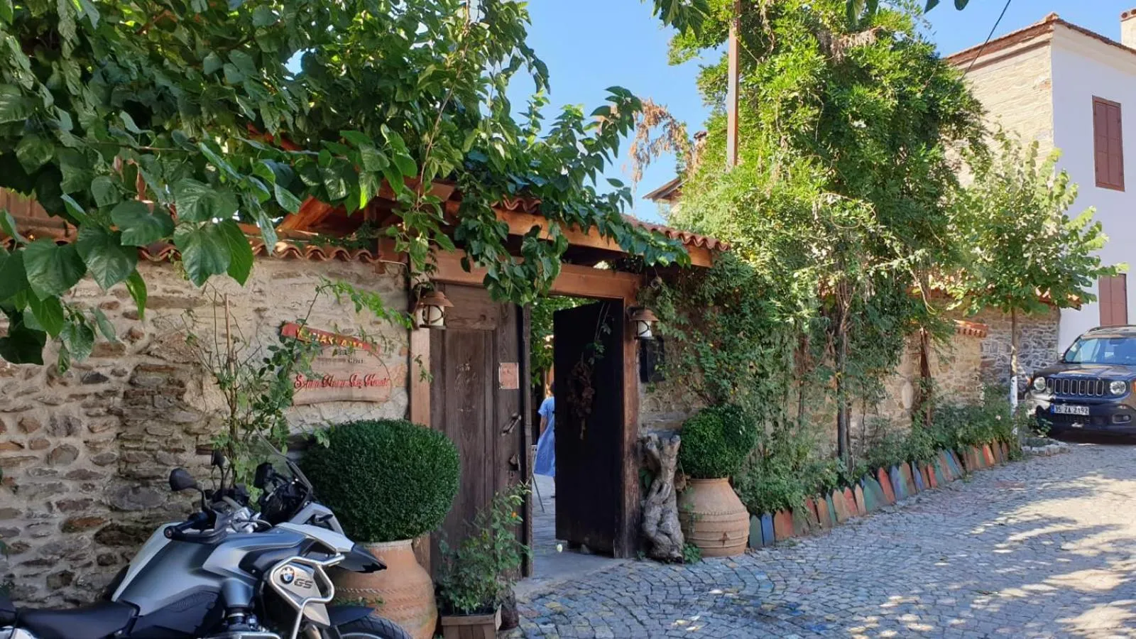 Restaurant/places to eat in Birgi Hotel Saliha Hanim Tas Konak