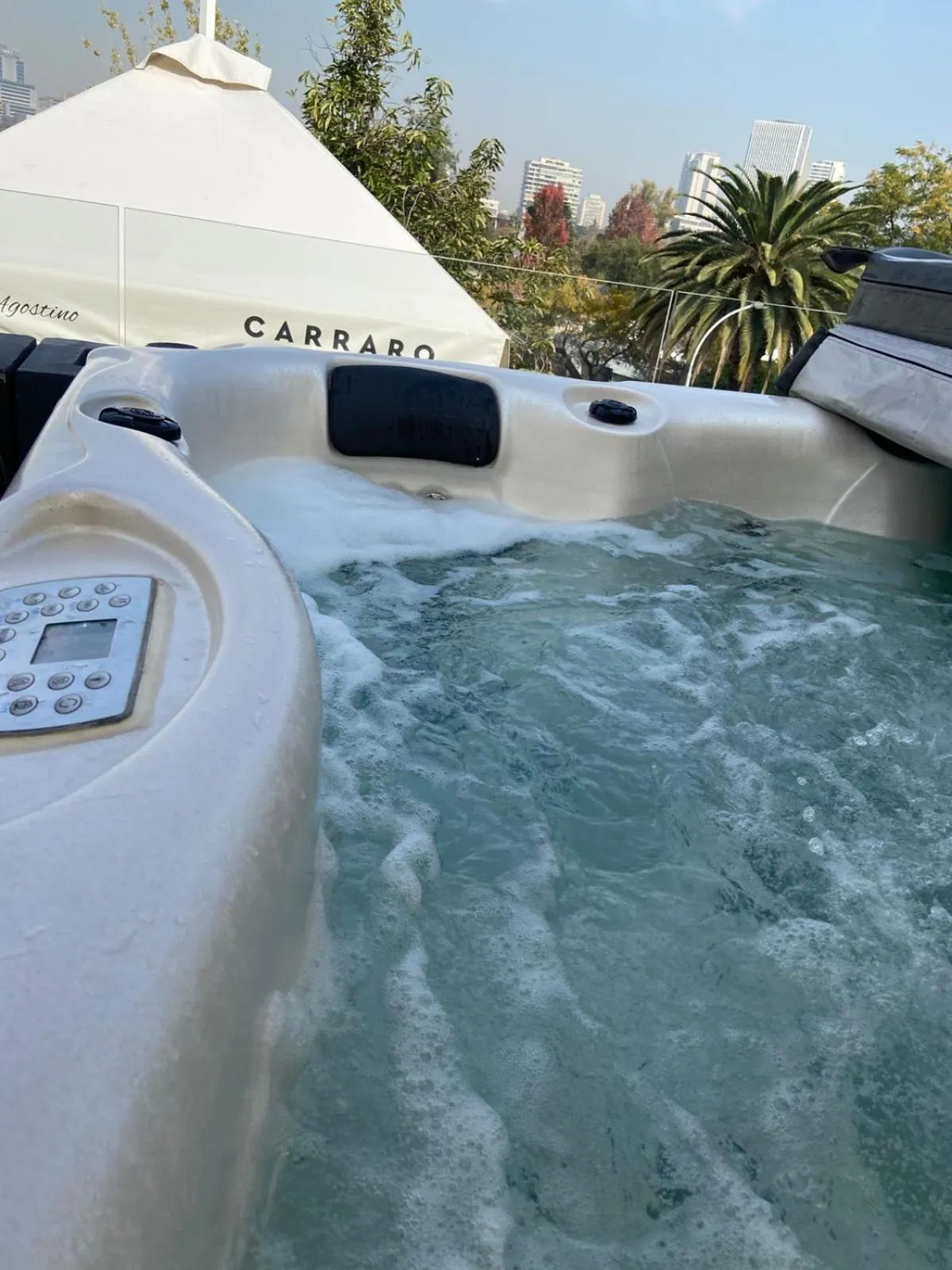 Hot Tub in Casa D'Agostino