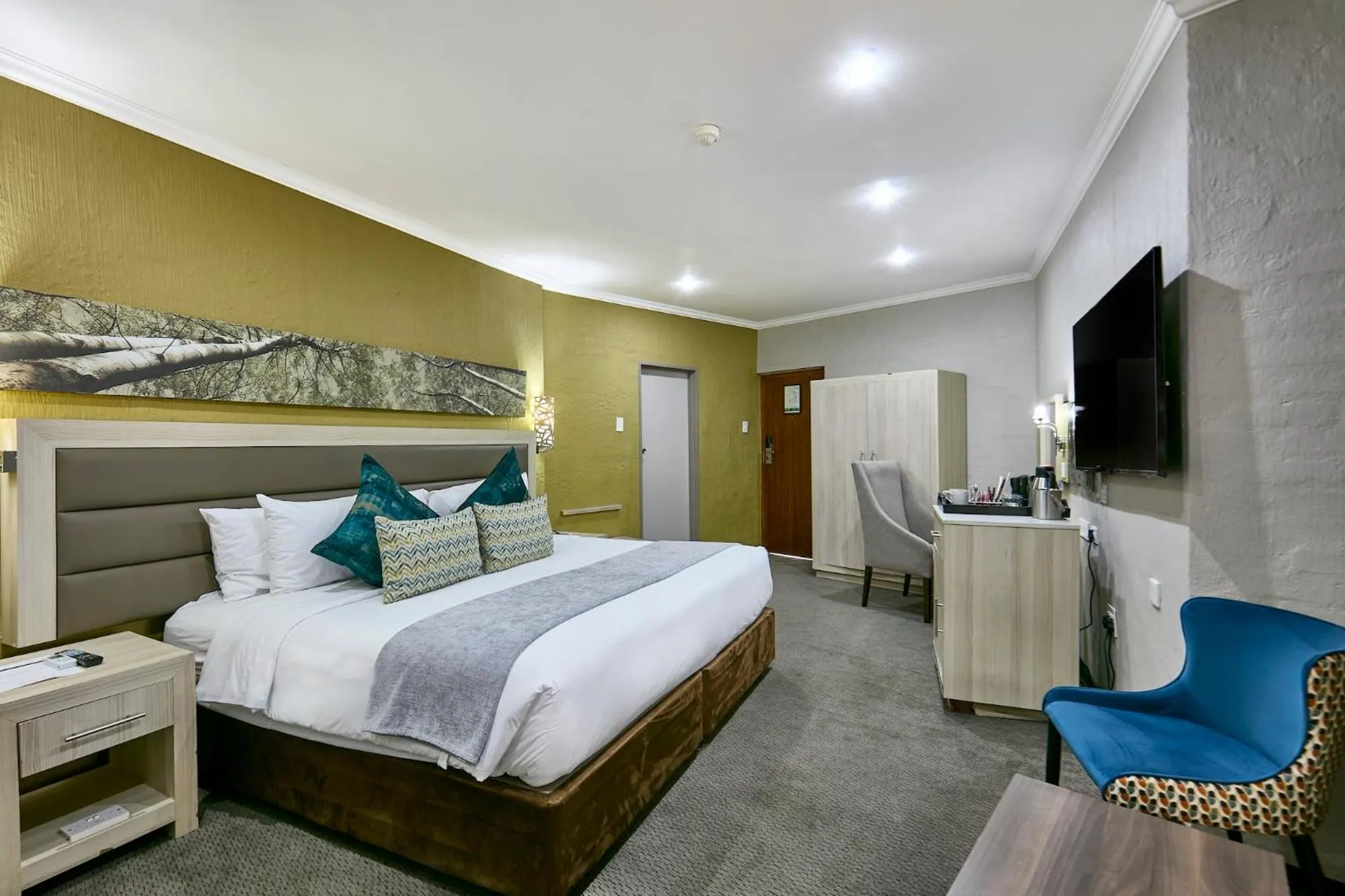 Bed in Cresta Marang Gardens Hotel