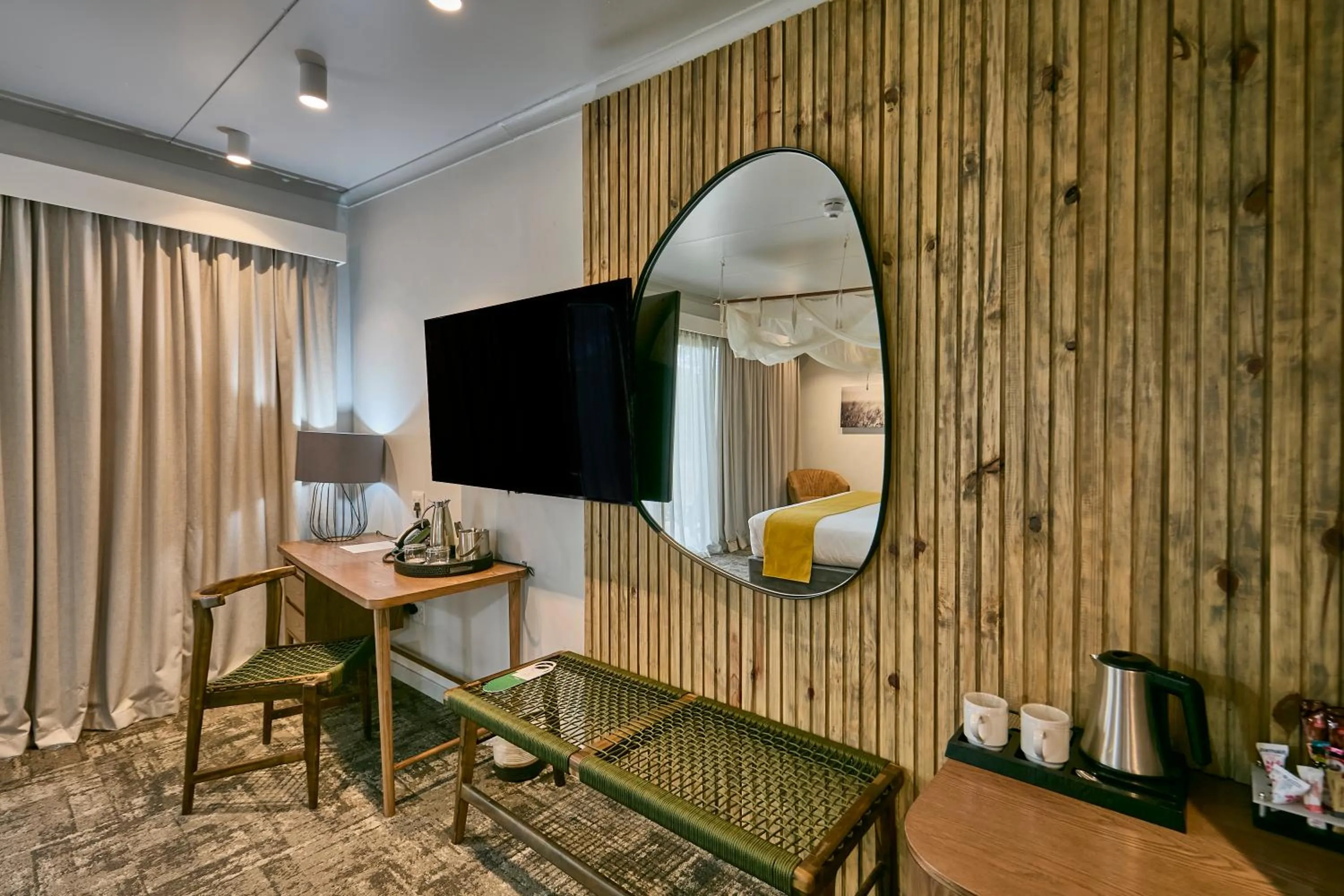 TV and multimedia in Cresta Marang Gardens Hotel