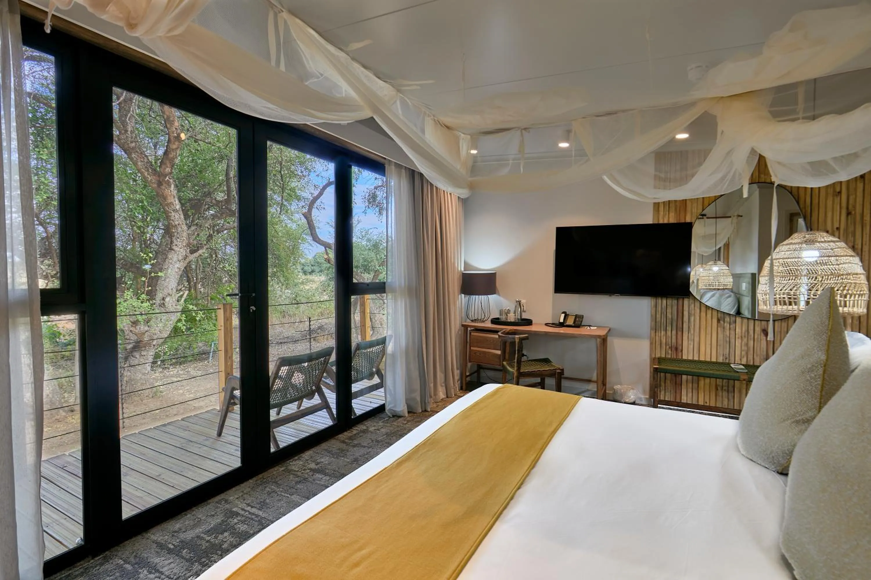 Bed in Cresta Marang Gardens Hotel