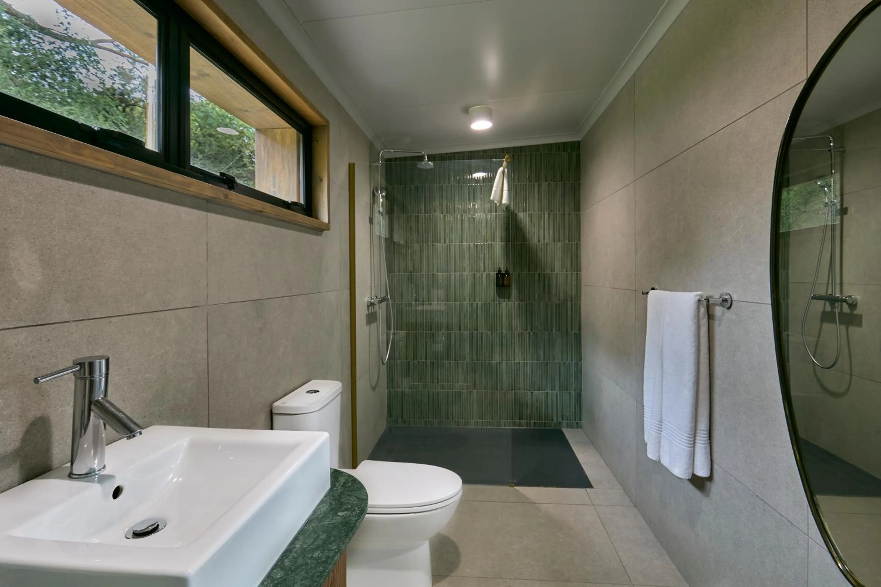 Shower in Cresta Marang Gardens Hotel