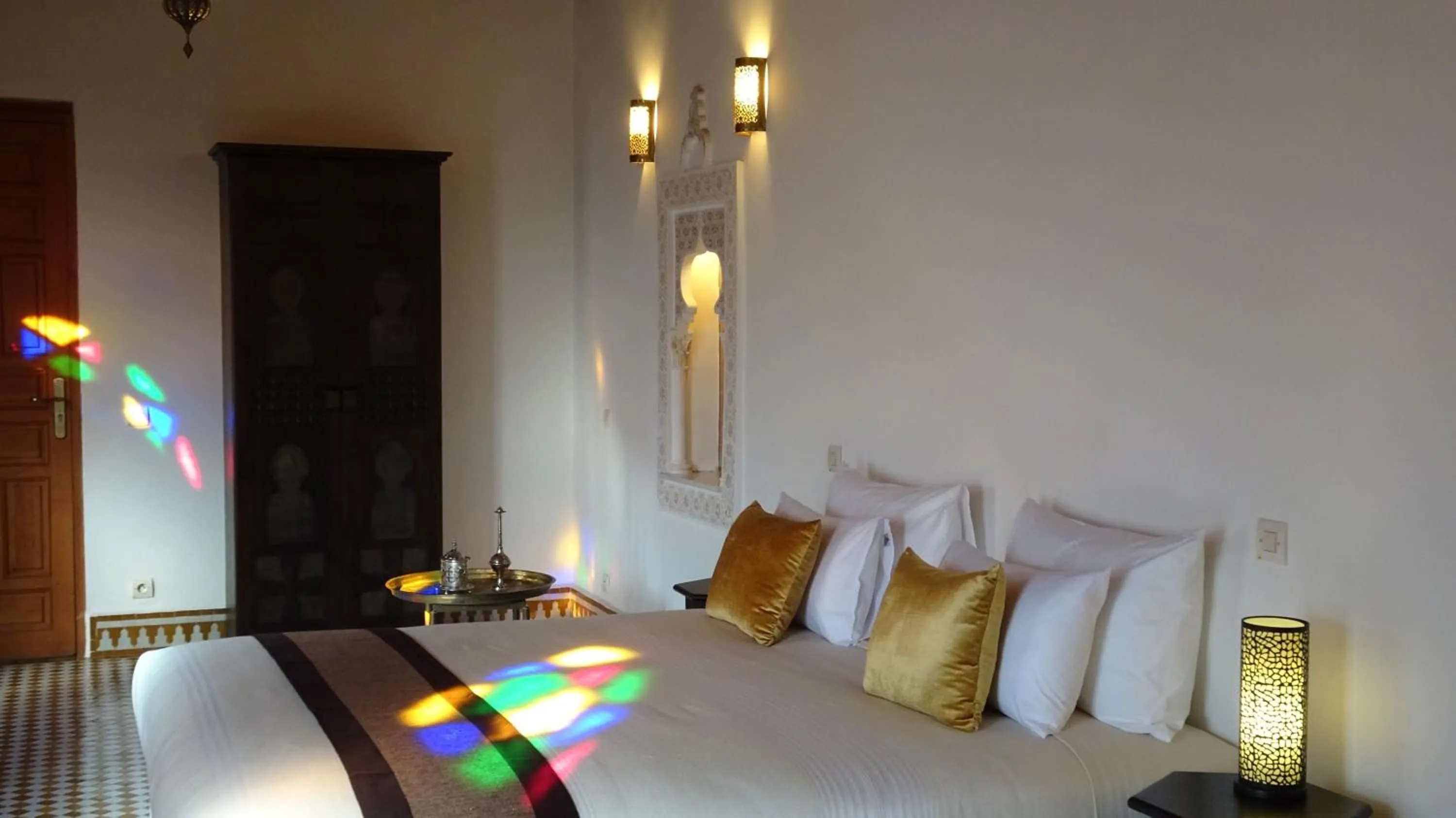 Photo of the whole room, Bed in Riad Sabah