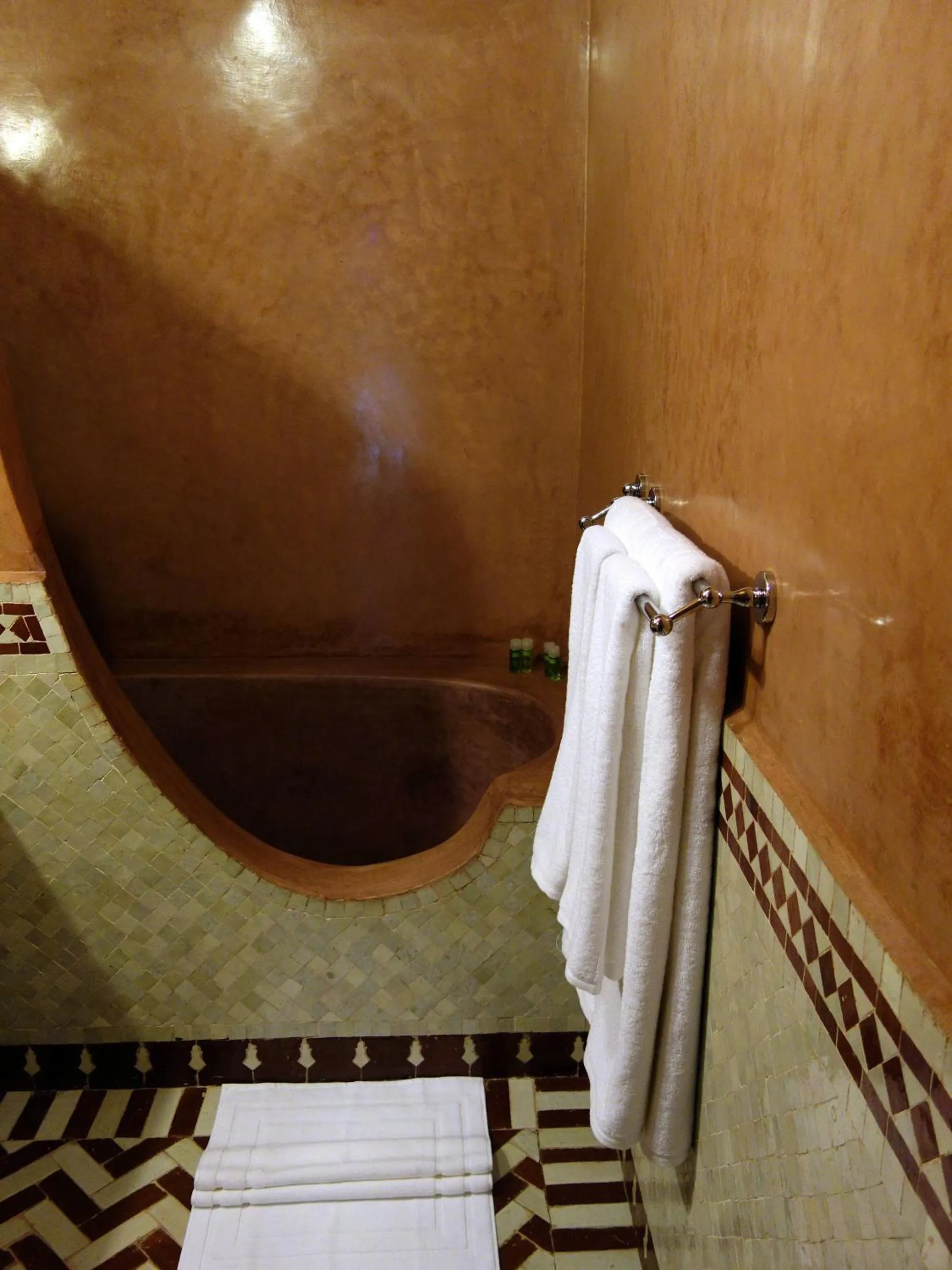 Shower in Riad Sabah