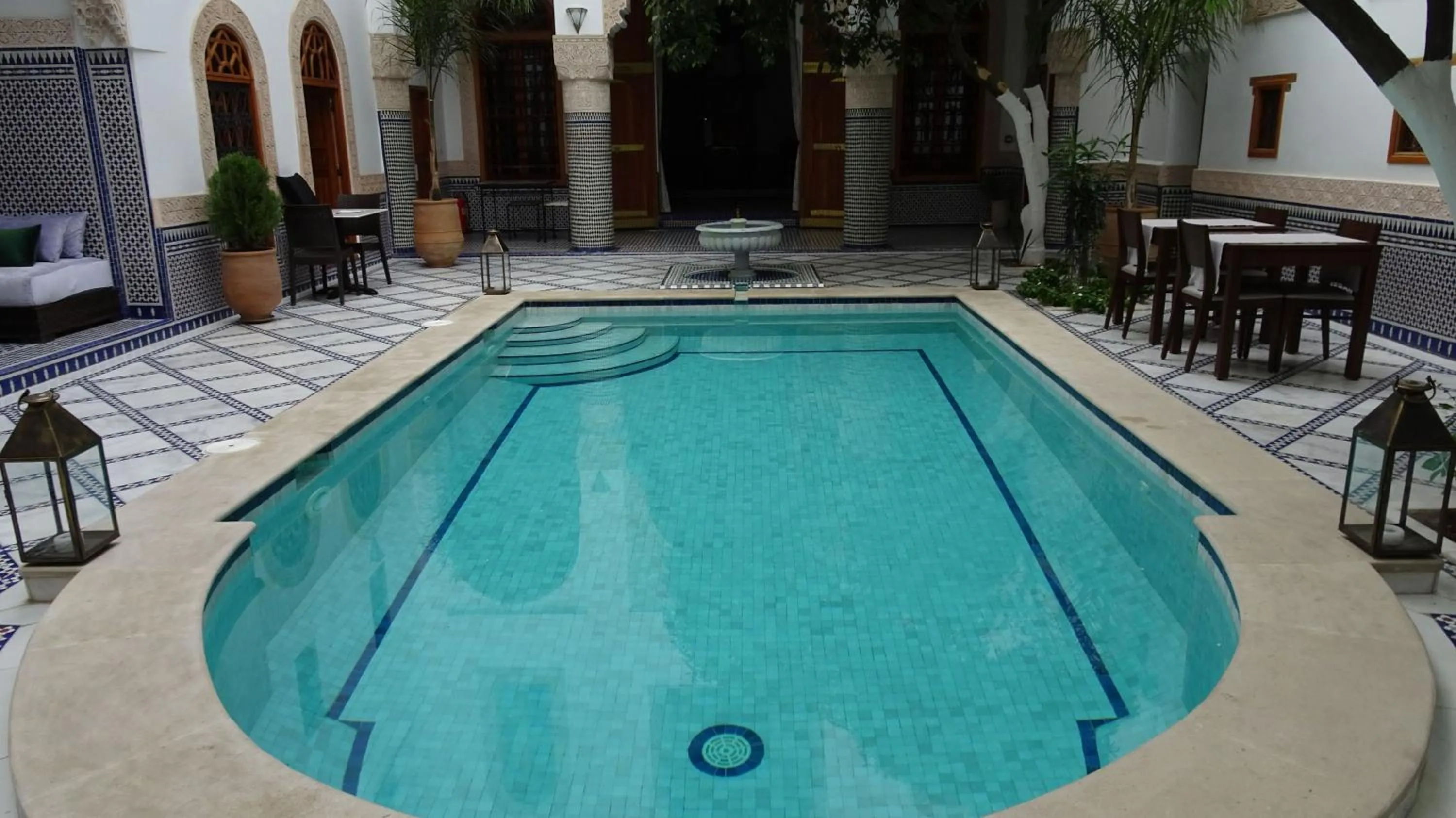 Swimming pool in Riad Sabah