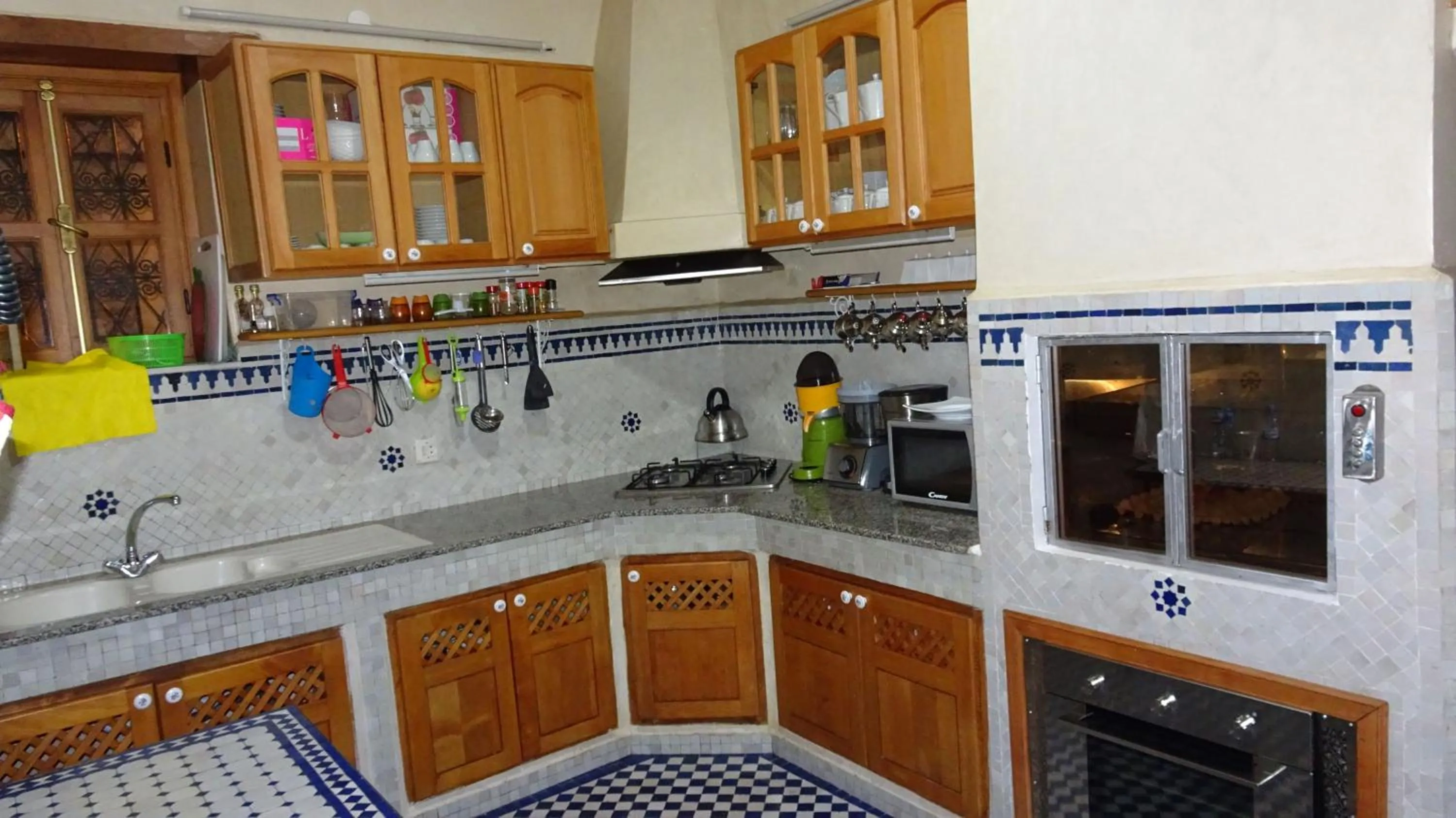 Kitchen or kitchenette in Riad Sabah