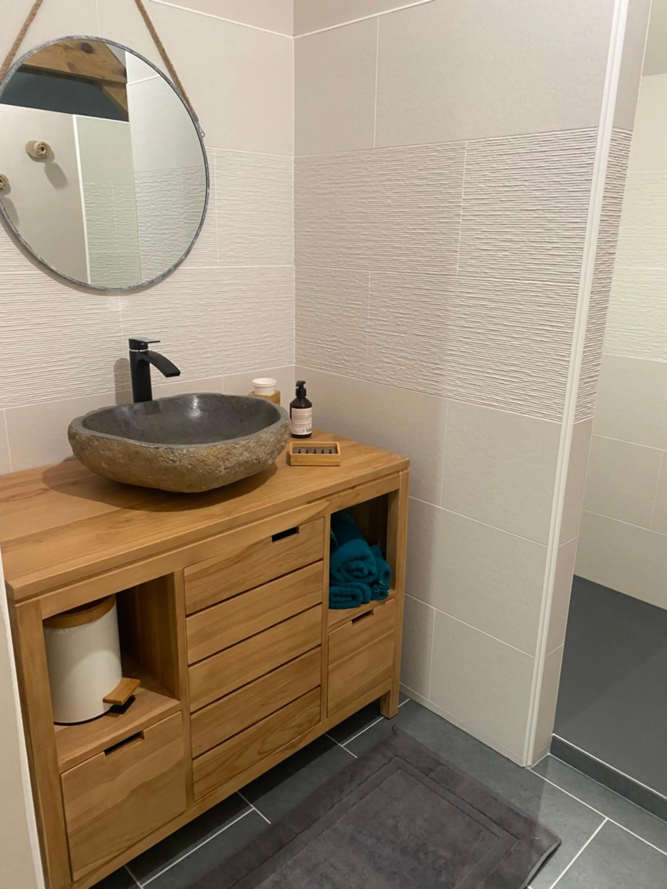 Shower in Ferme "les Flaquettes"