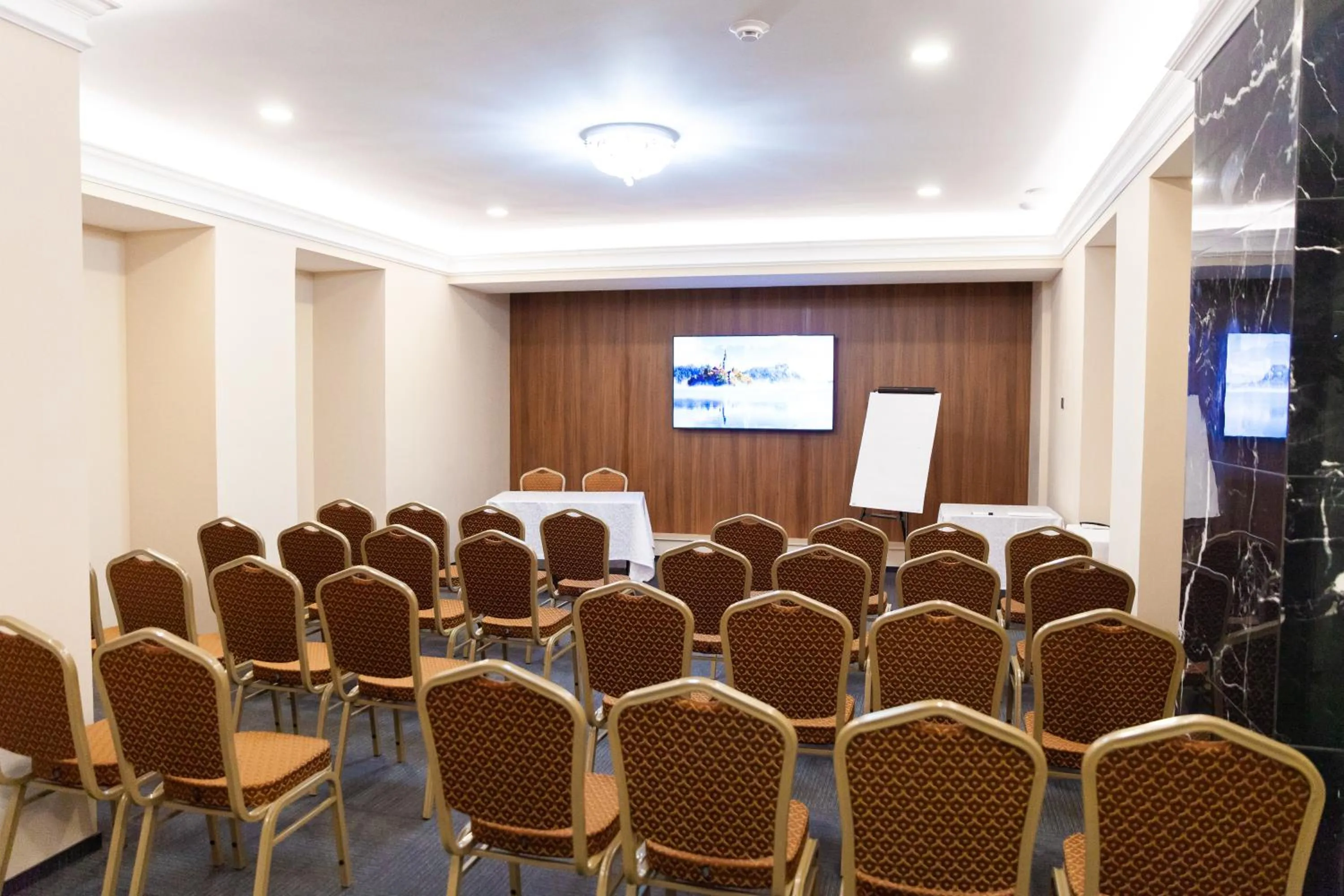 Hotel Сomplex Irtysh