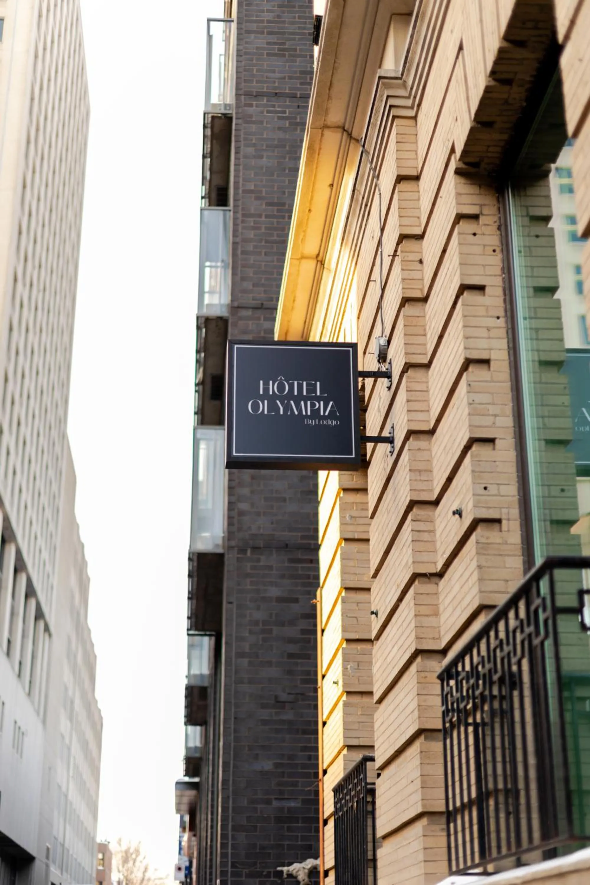 Property building in Olympia Hotel by Lodgo