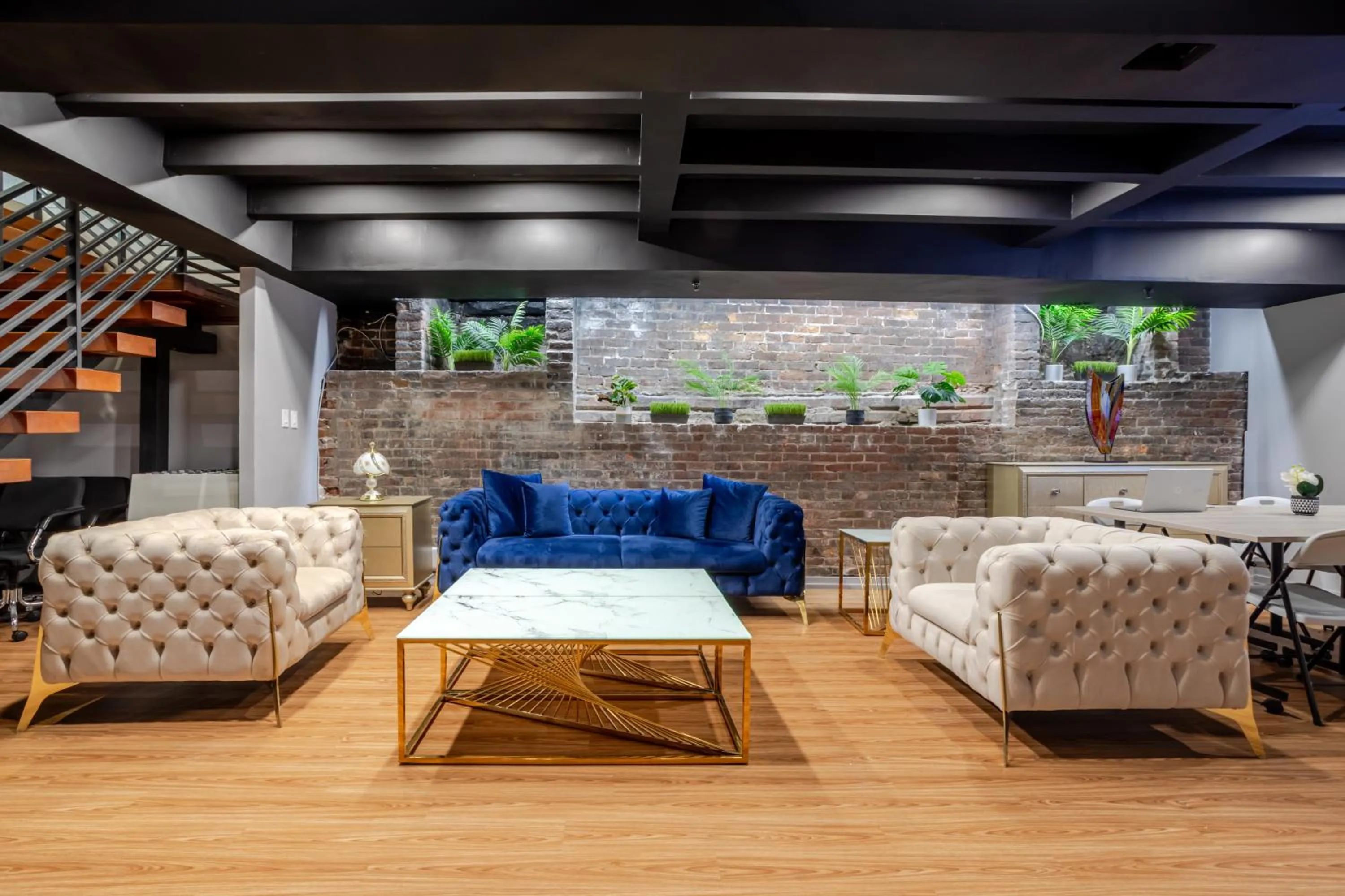 Living room in Olympia Hotel by Lodgo